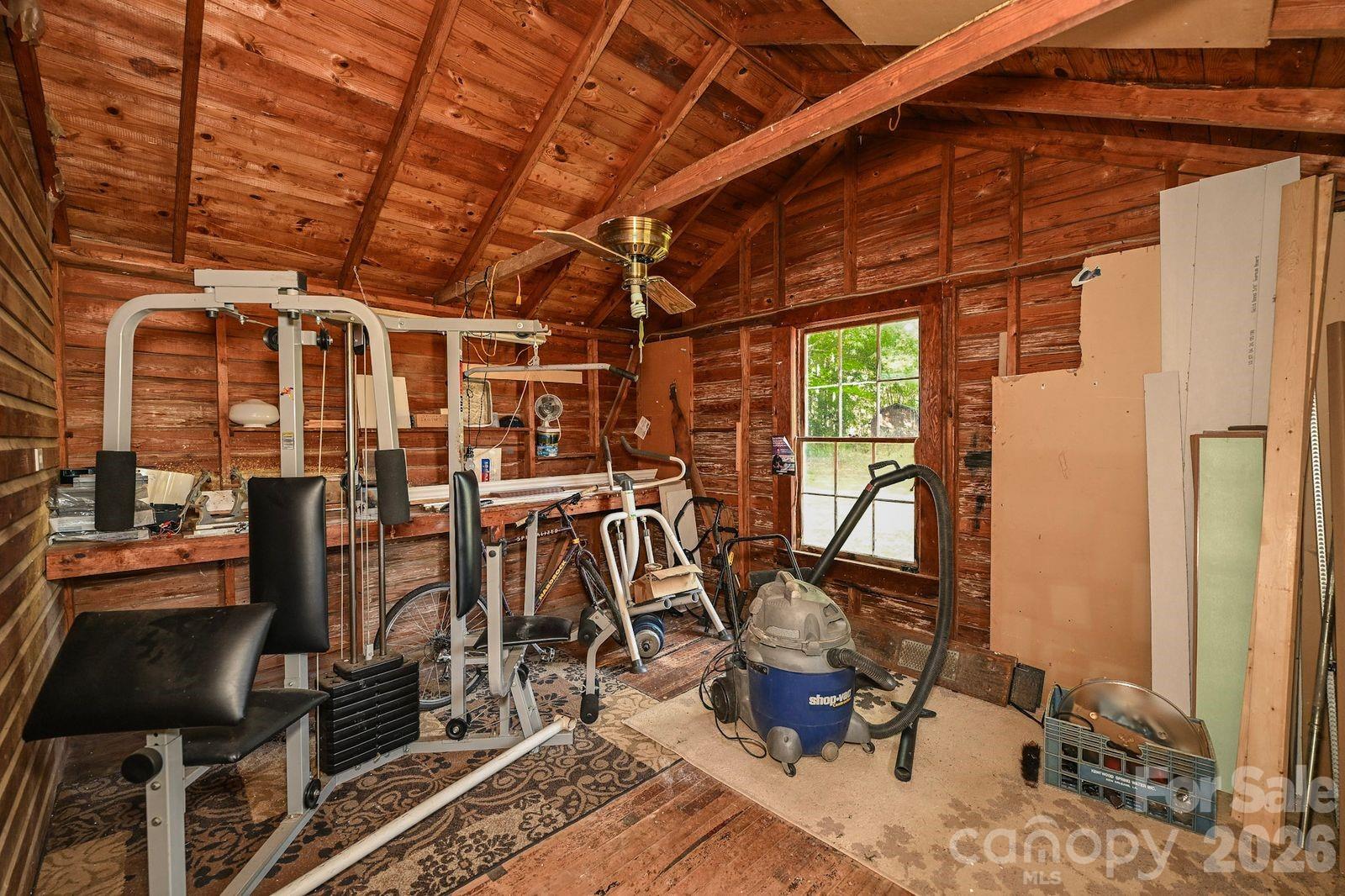 24747 Millingport Road Property Photo 11