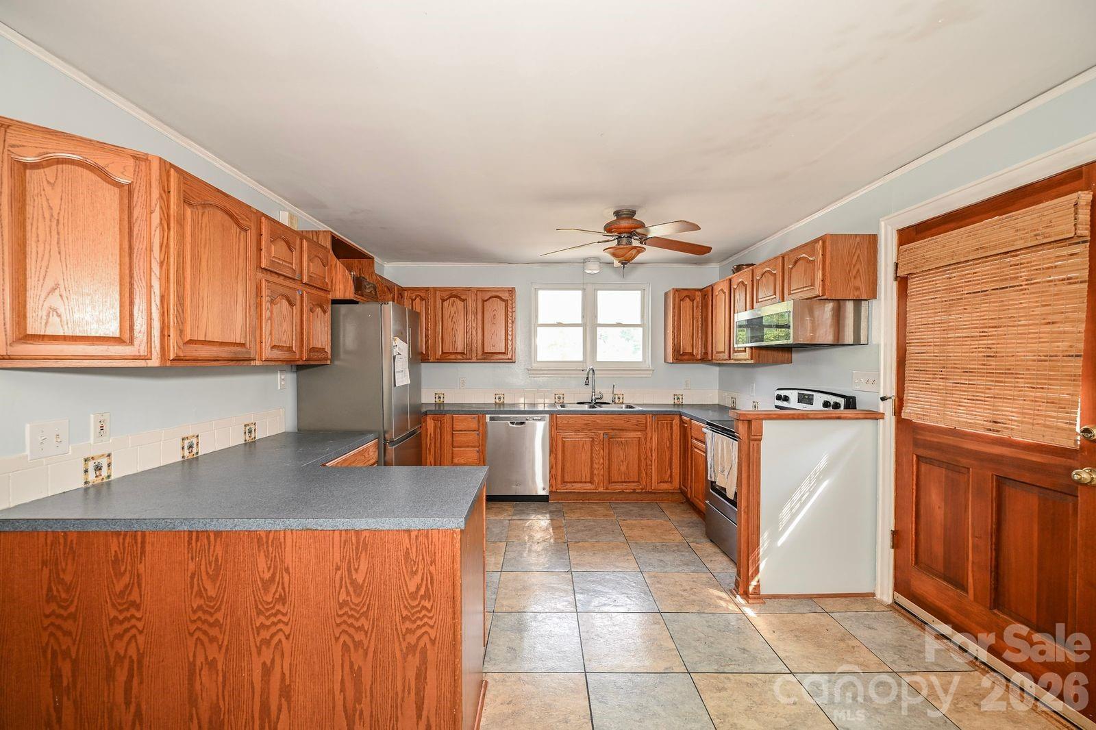 24747 Millingport Road Property Photo 18