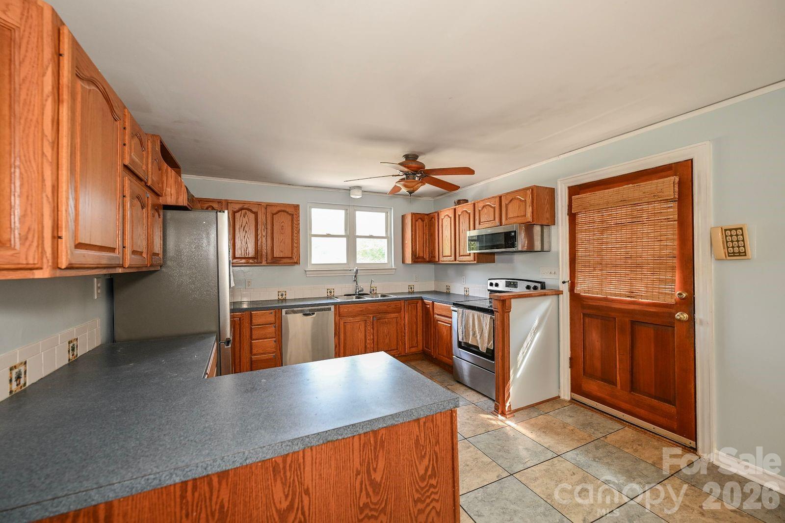 24747 Millingport Road Property Photo 19