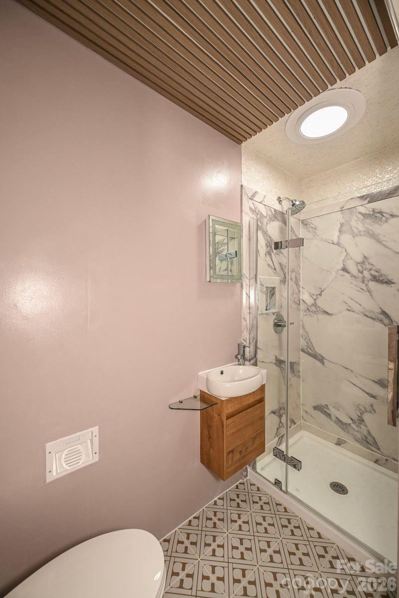 24747 Millingport Road Property Photo 21