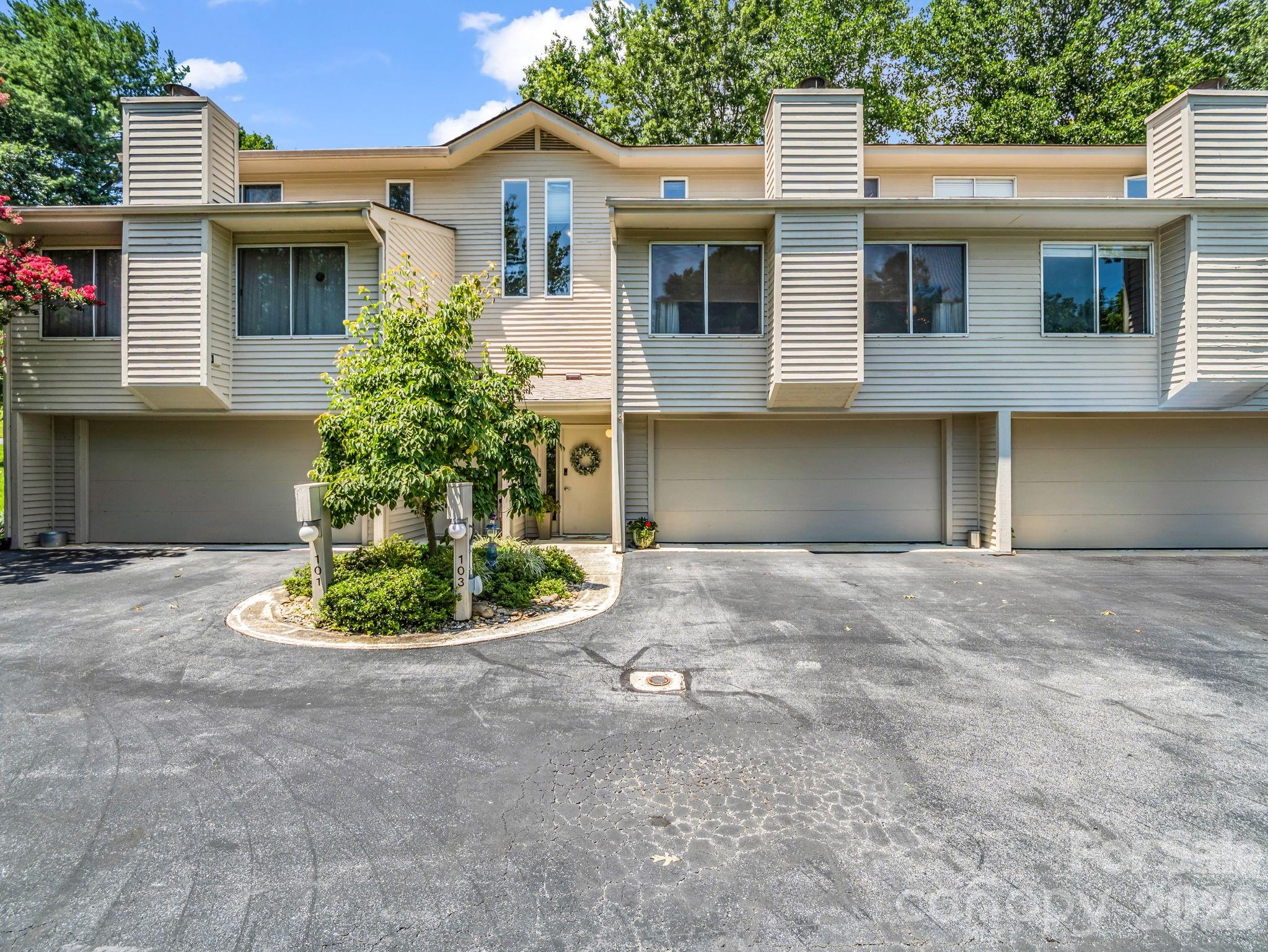 103 Shadowbrook Drive Property Photo 6