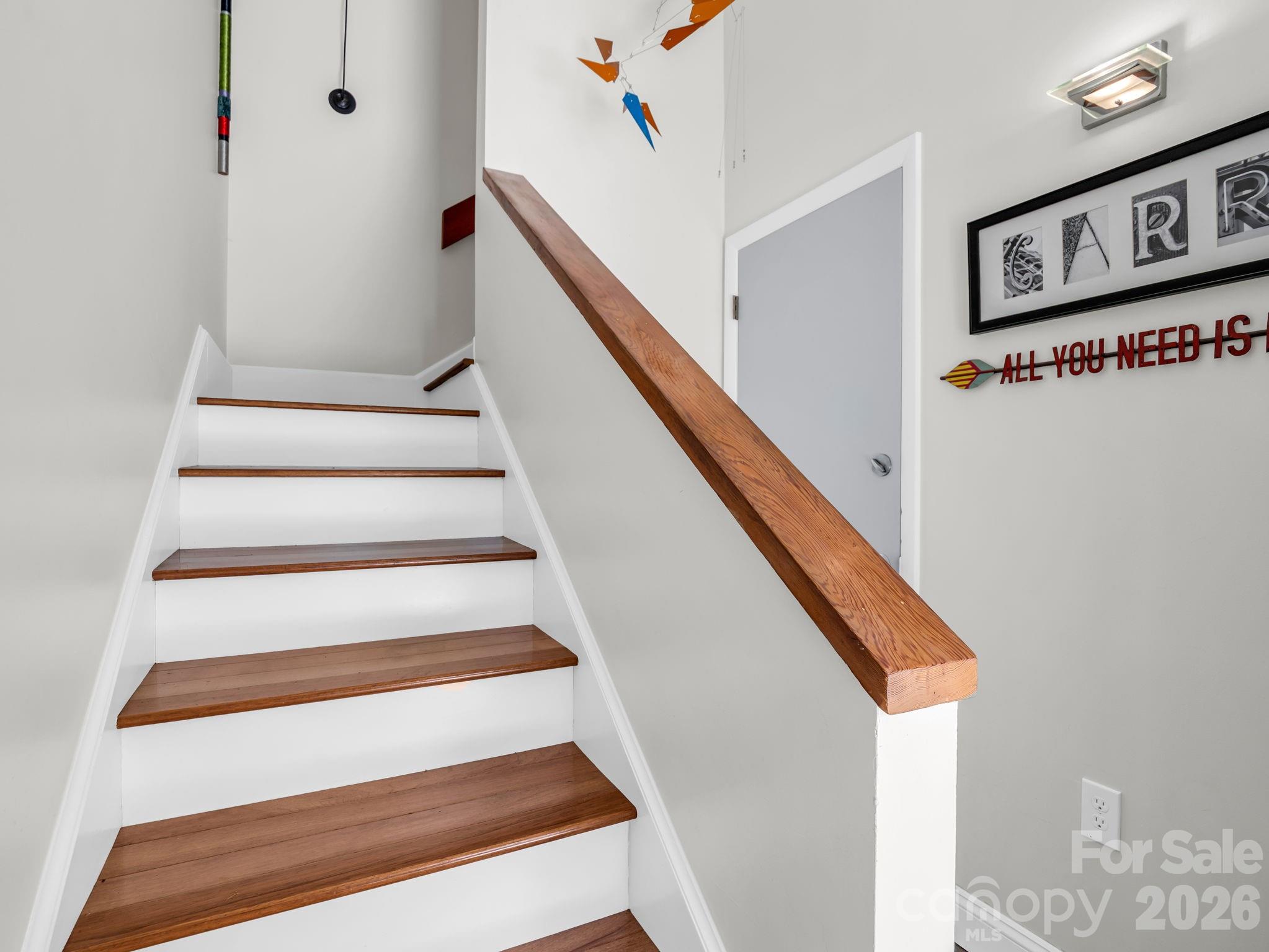 103 Shadowbrook Drive Property Photo 7