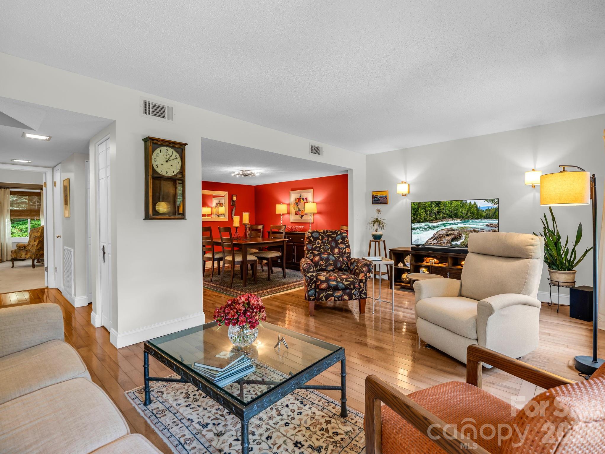 103 Shadowbrook Drive Property Photo 11