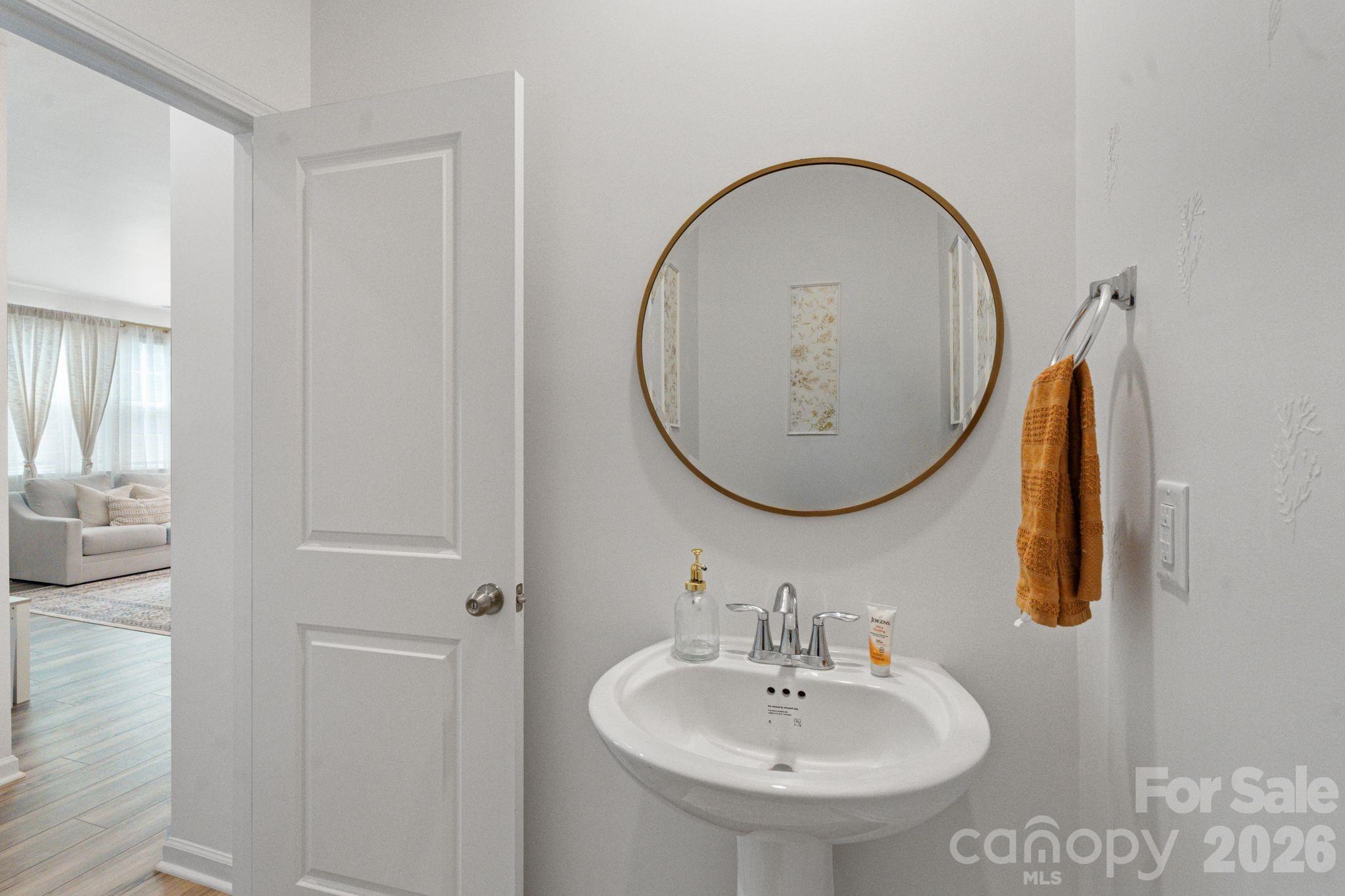 378 Kennerly Center Drive Property Photo 20