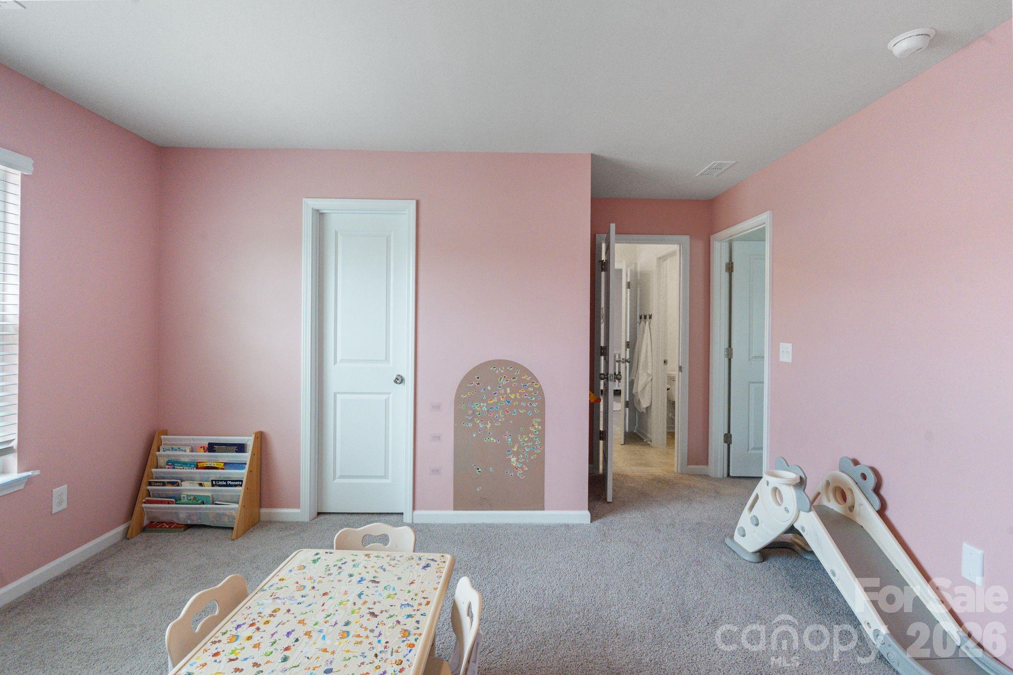 378 Kennerly Center Drive Property Photo 34