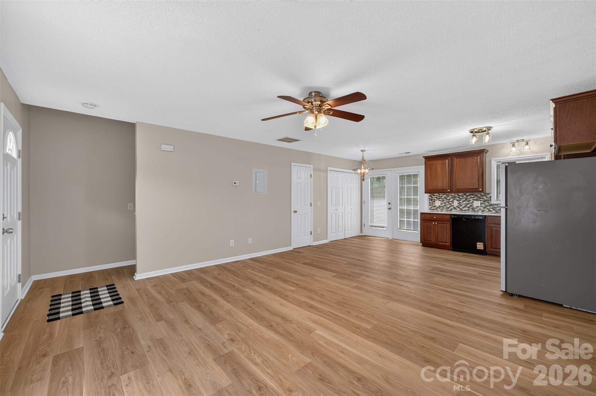 1057 19th Street Property Photo 8