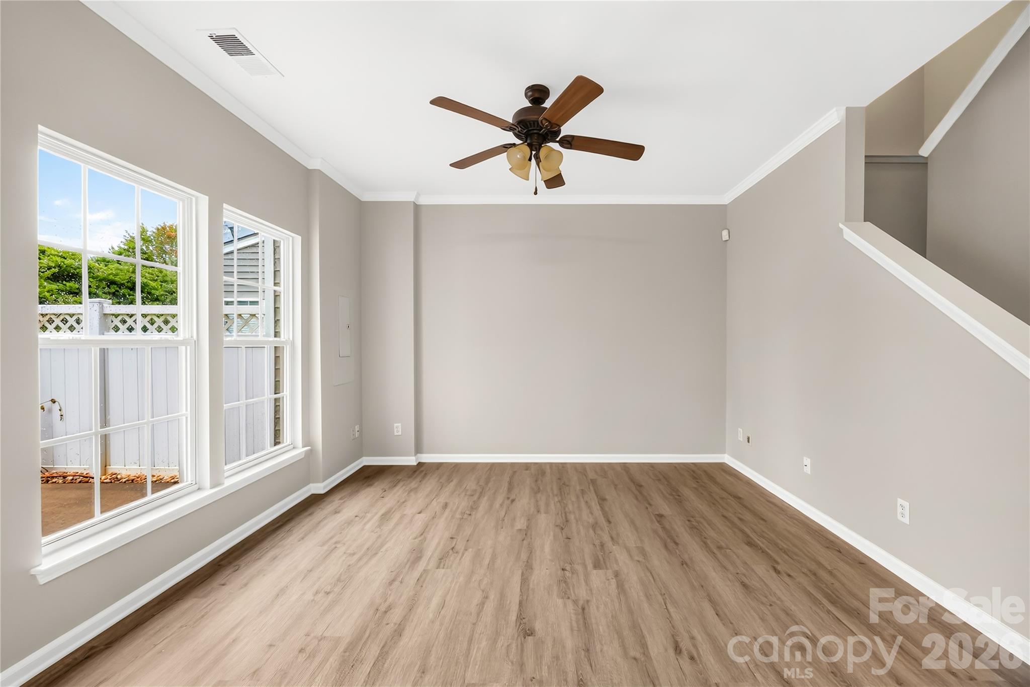 10011 Alexander Martin Avenue Property Photo 6