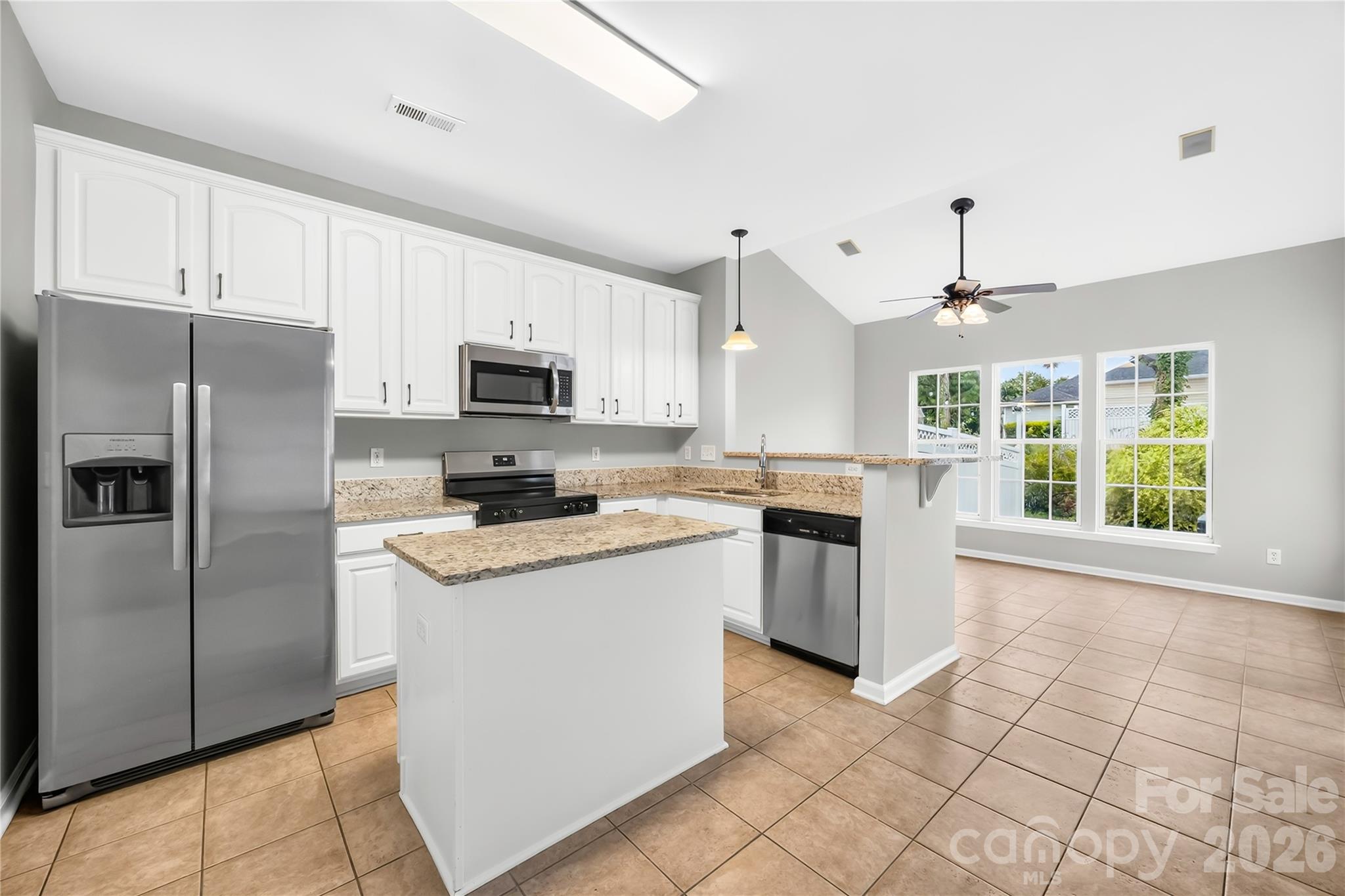 10011 Alexander Martin Avenue Property Photo 11