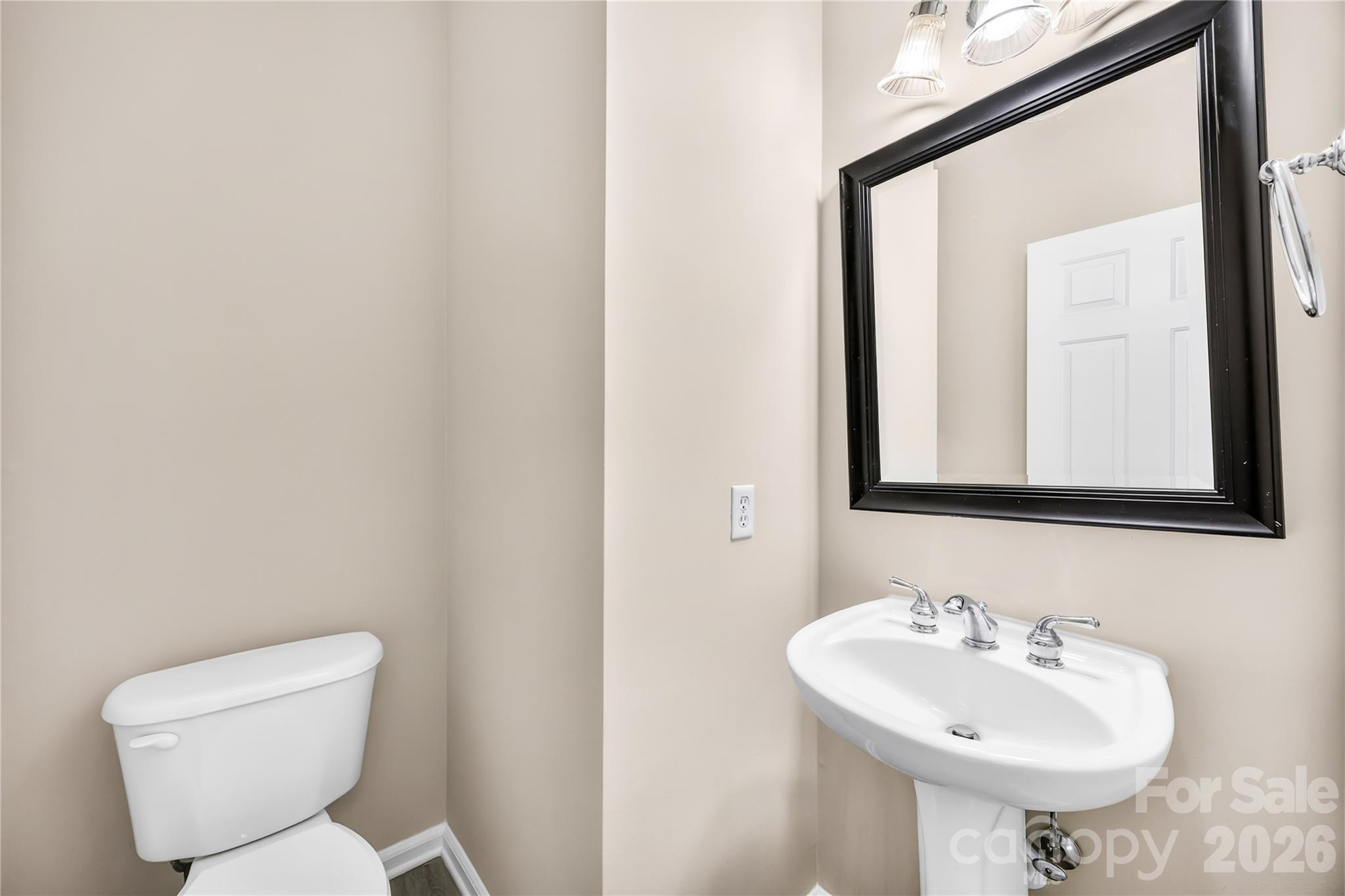 10011 Alexander Martin Avenue Property Photo 16