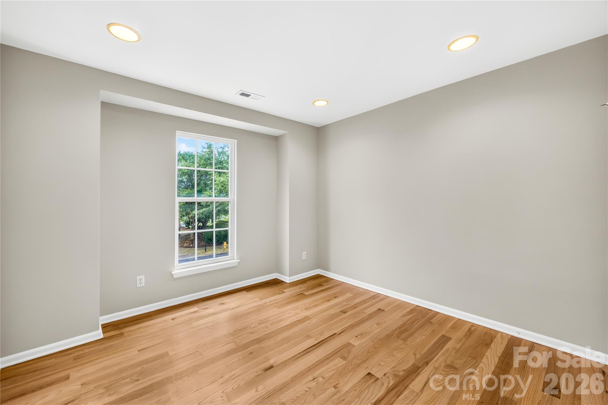 10011 Alexander Martin Avenue Property Photo 23