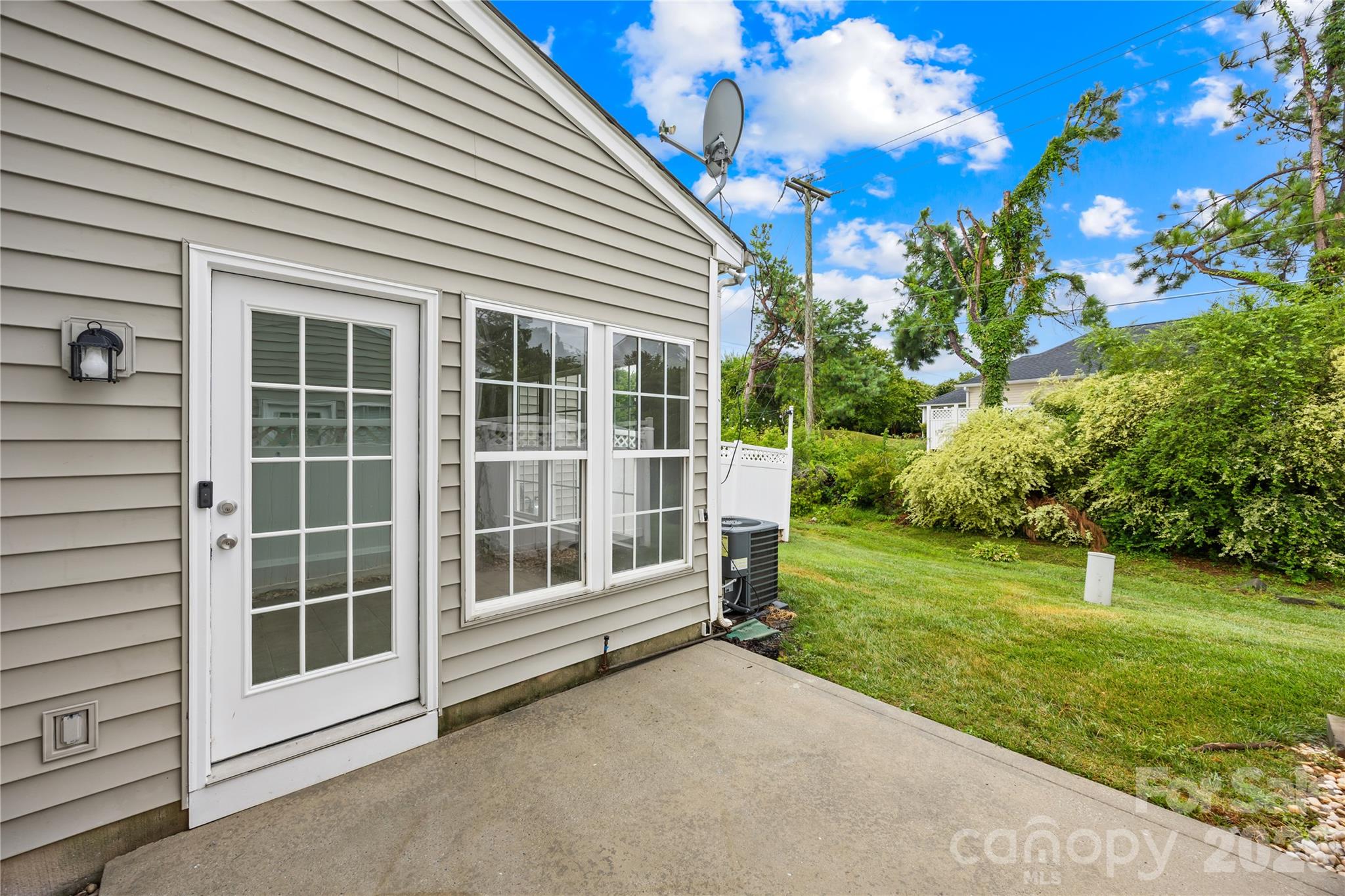 10011 Alexander Martin Avenue Property Photo 25