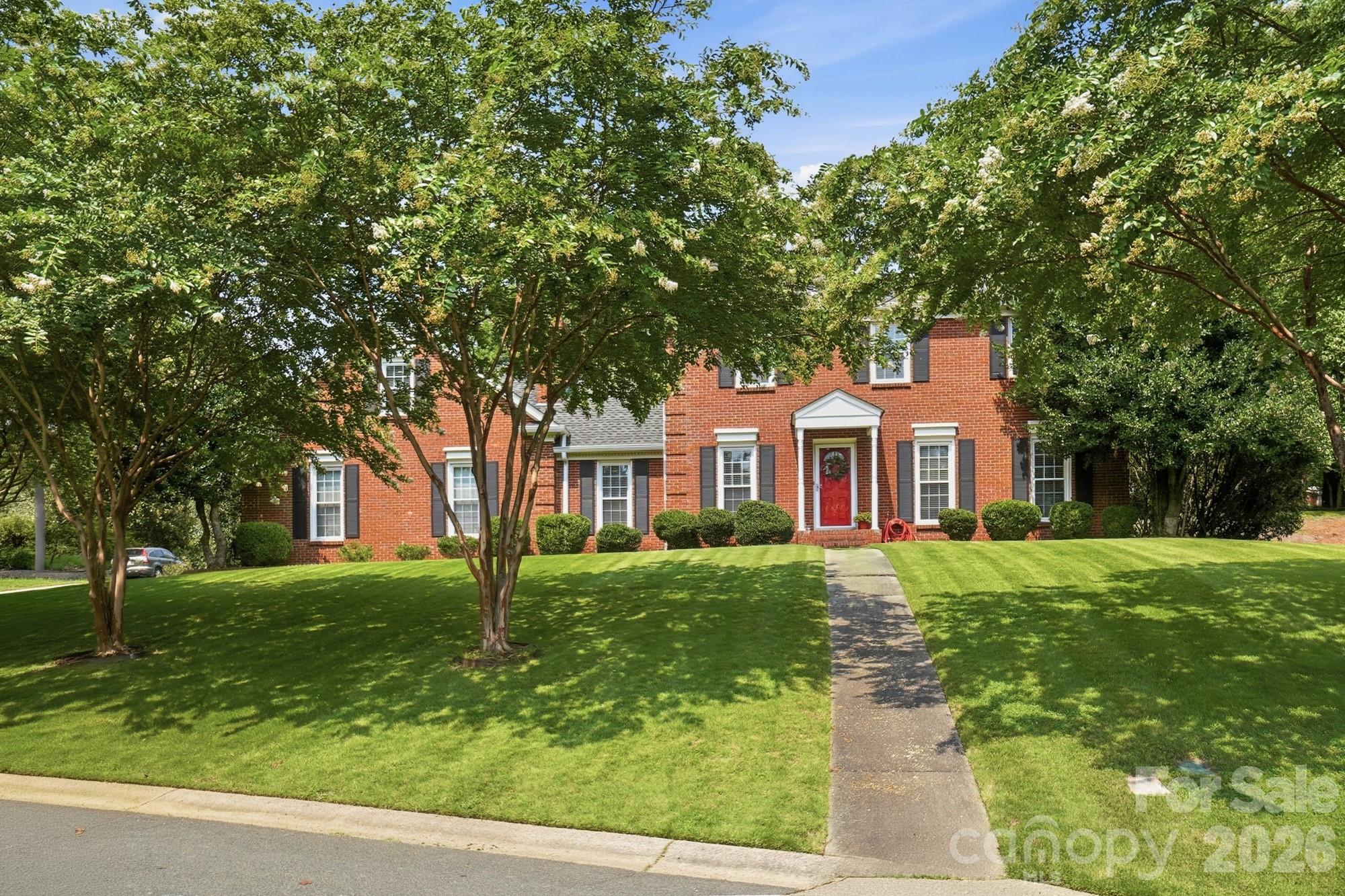 201 Wainsley Place Property Photo 2
