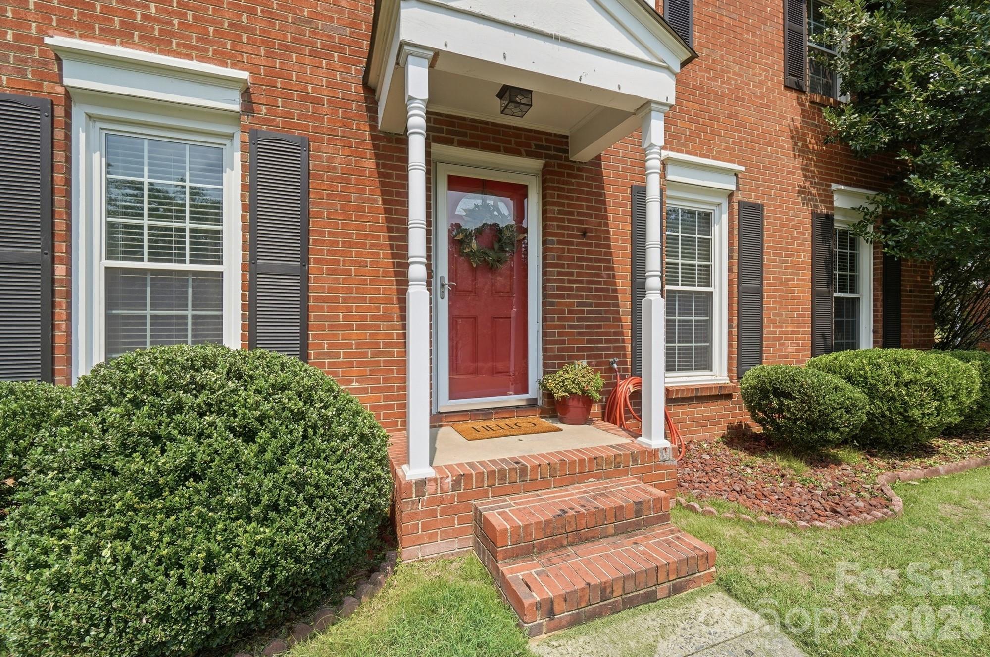 201 Wainsley Place Property Photo 3