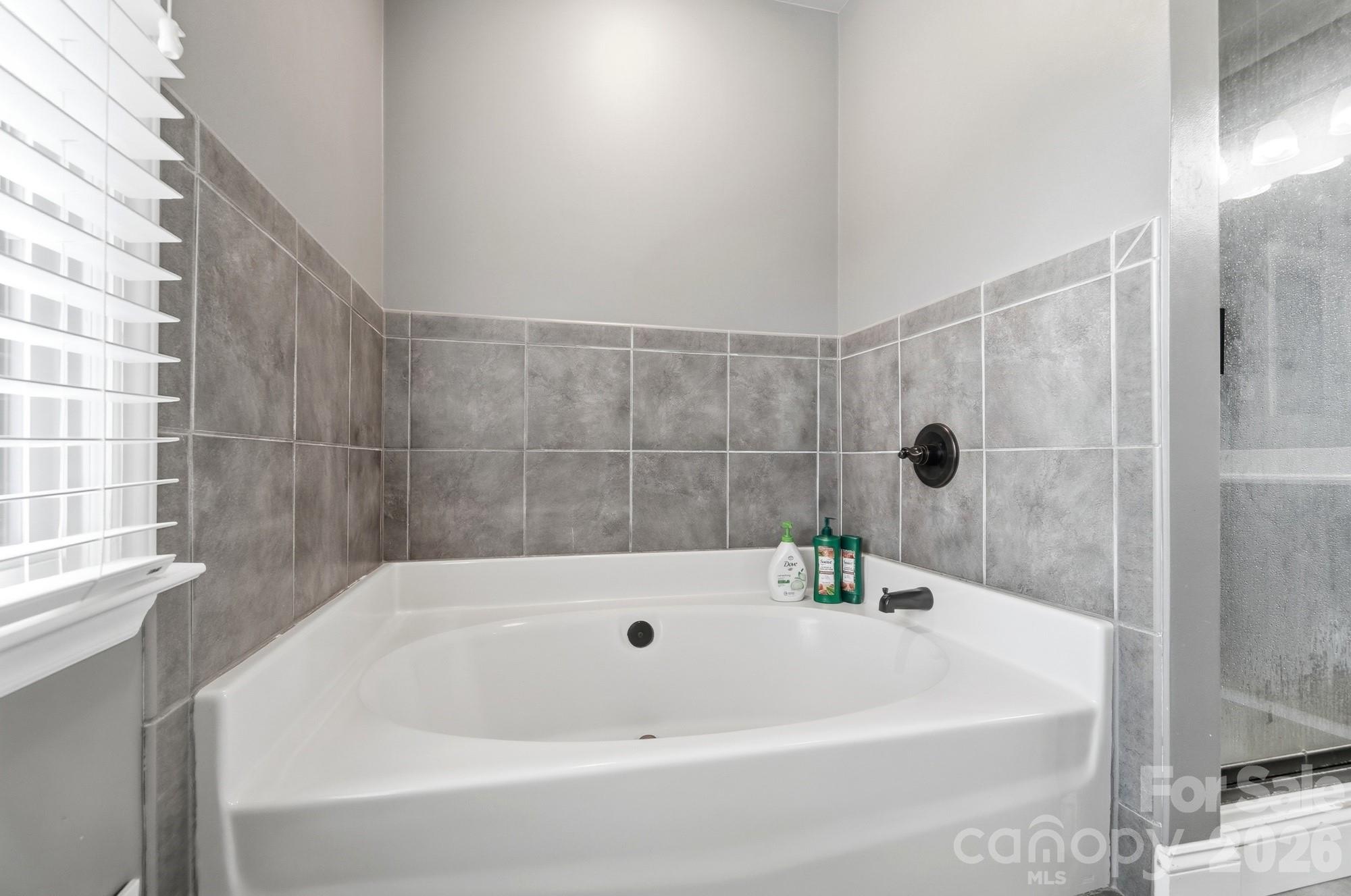 201 Wainsley Place Property Photo 31