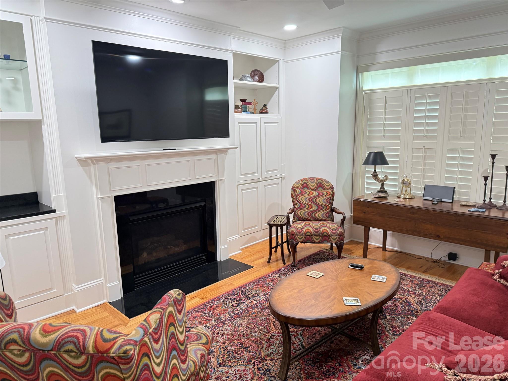 421 Spring Street Property Photo 2