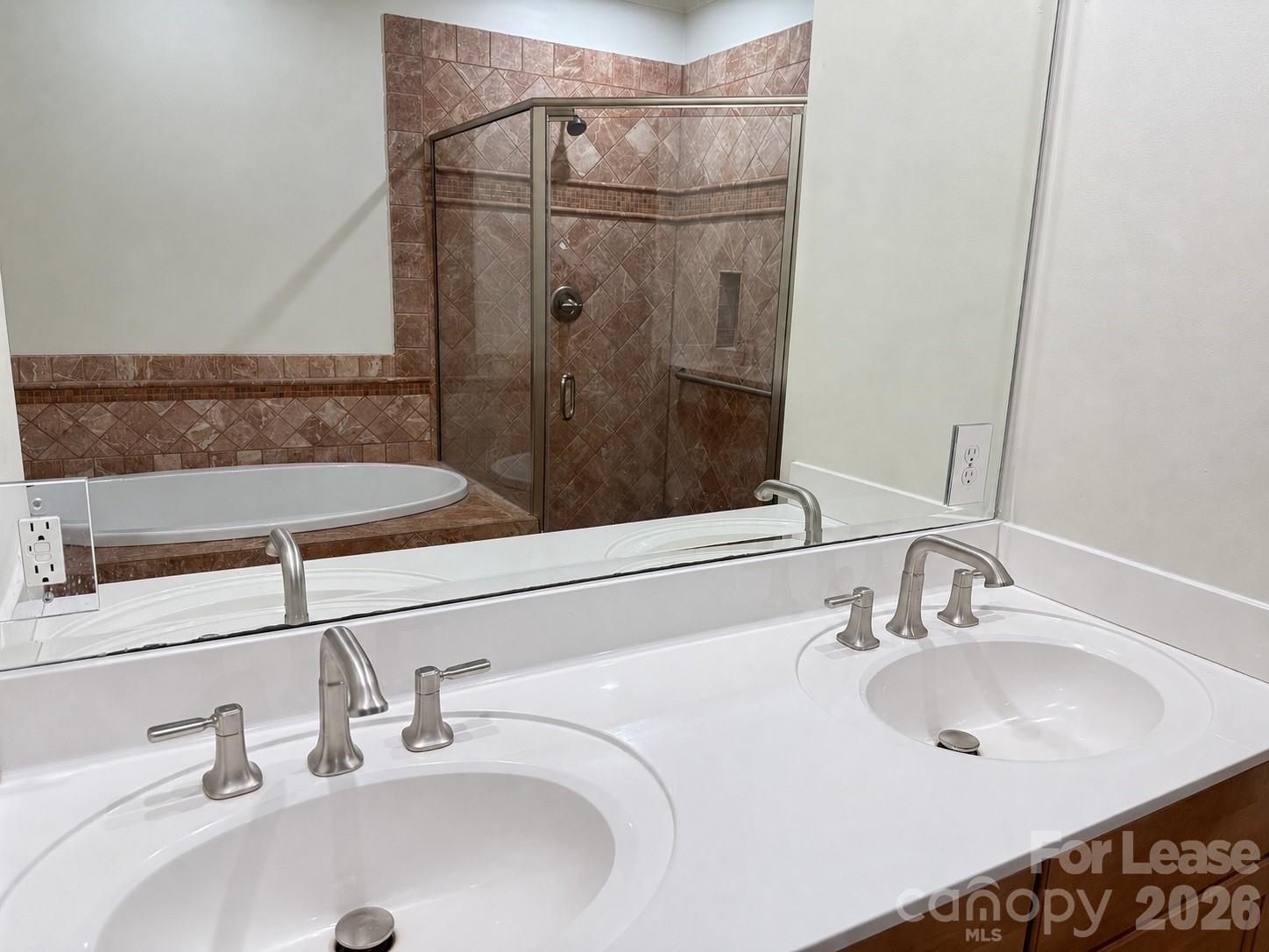 421 Spring Street Property Photo 17