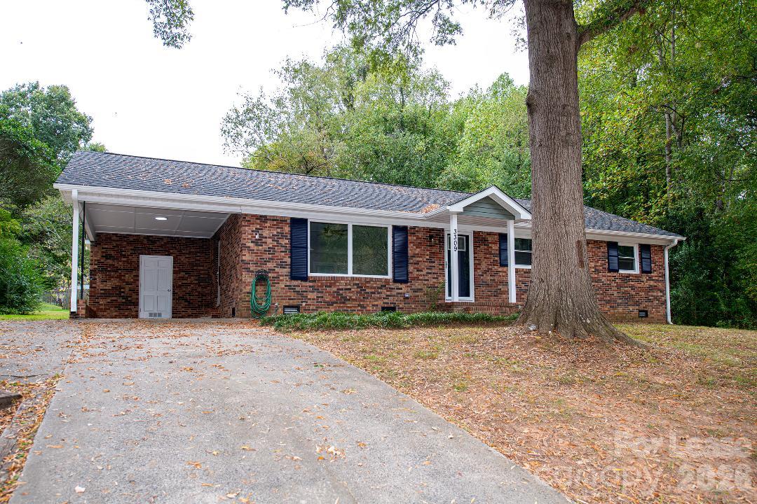 3309 Rollingwood Drive Property Photo 2