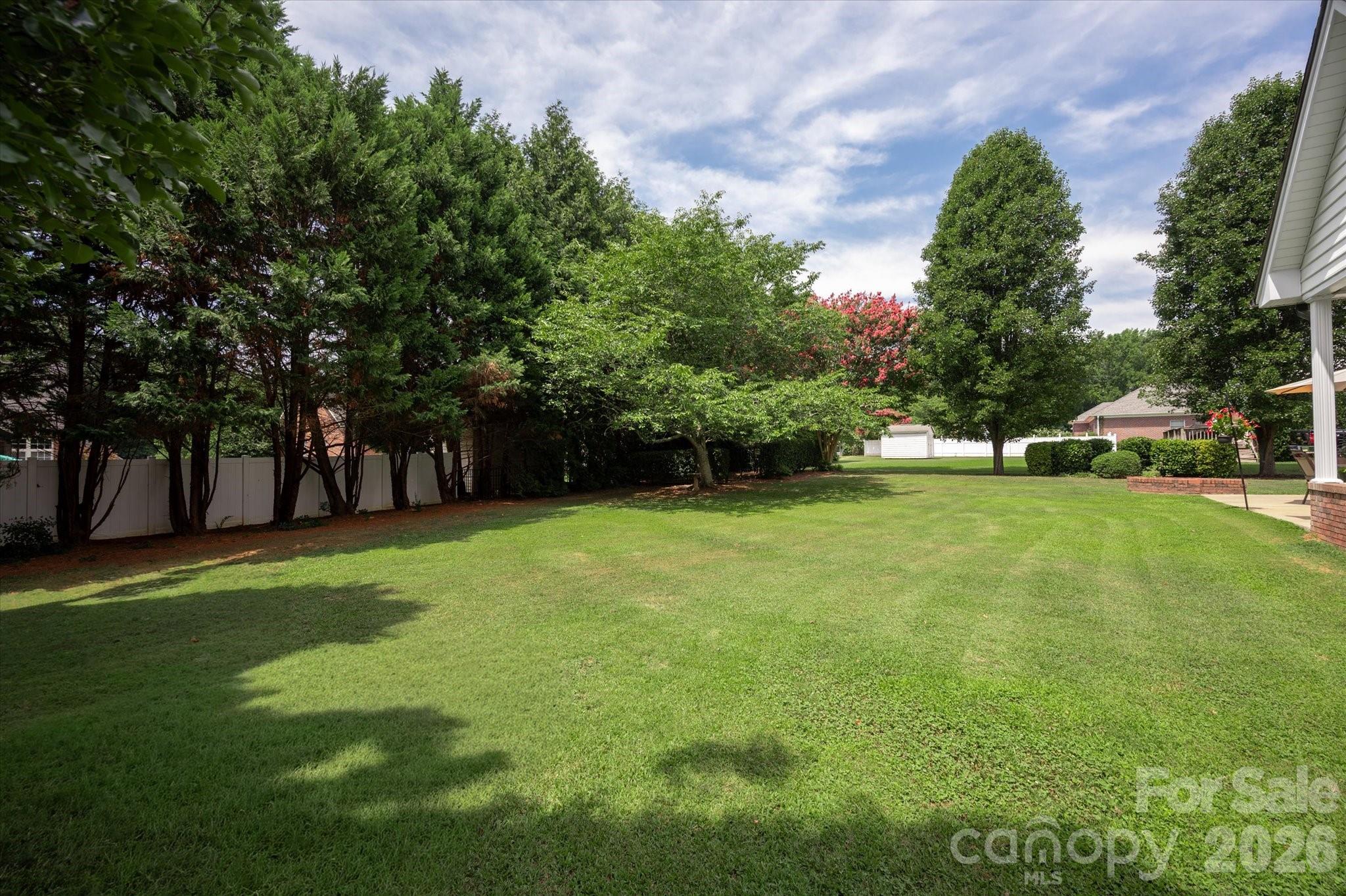 1610 Stone Pine Drive Property Photo 3