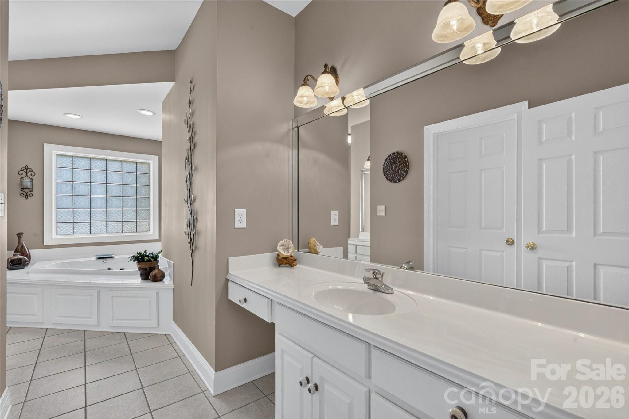 1610 Stone Pine Drive Property Photo 15