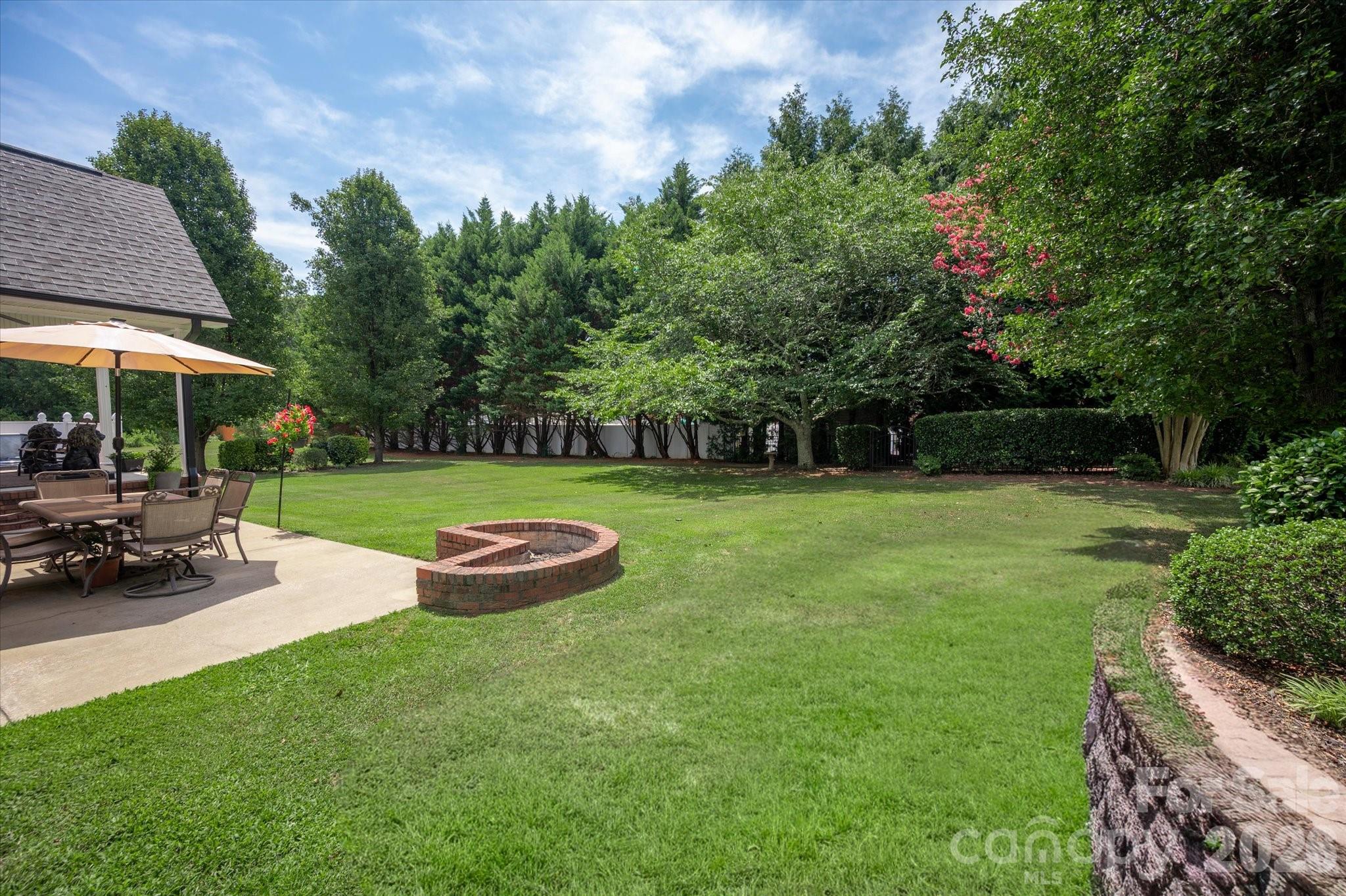1610 Stone Pine Drive Property Photo 27