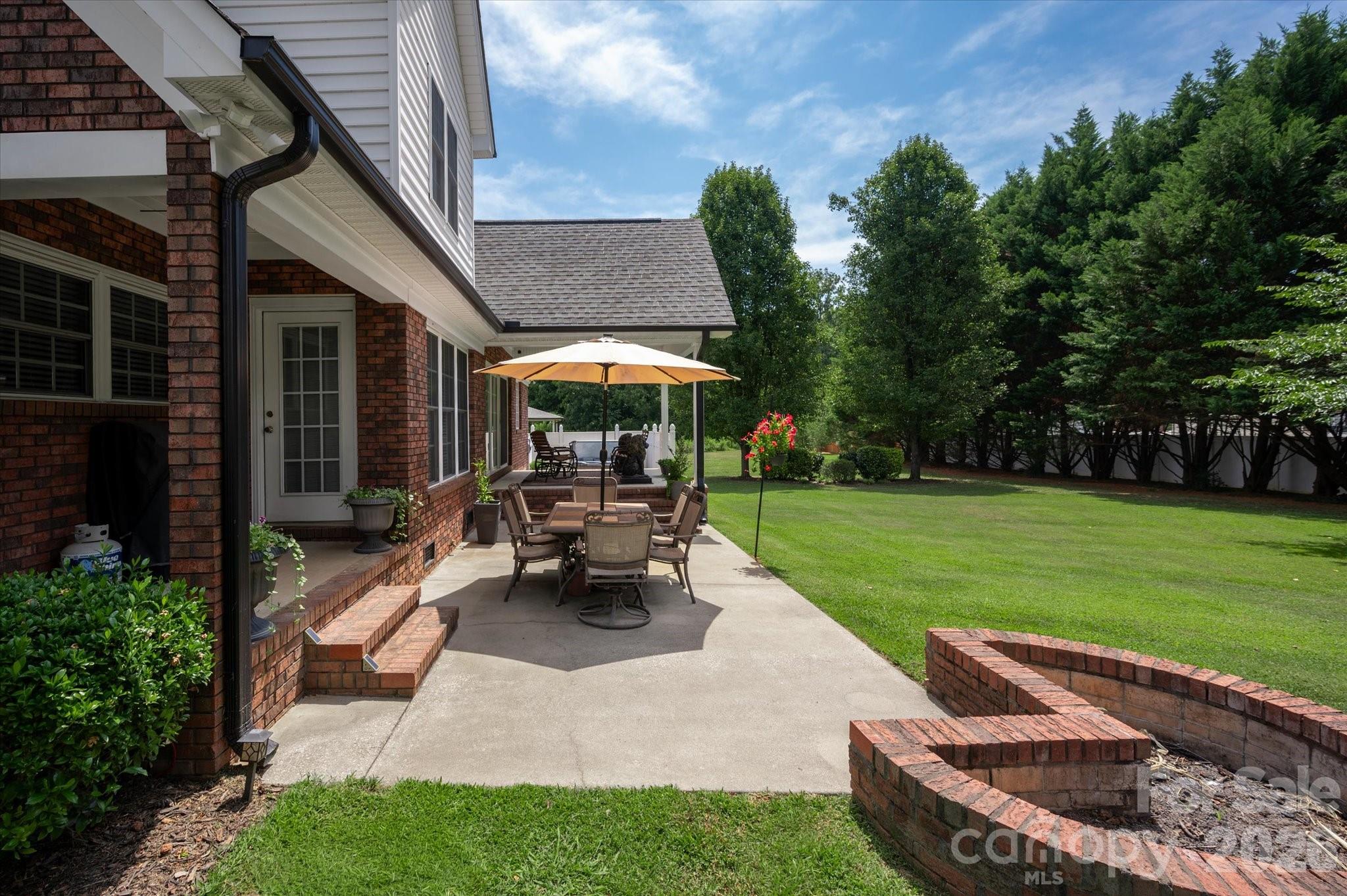 1610 Stone Pine Drive Property Photo 28