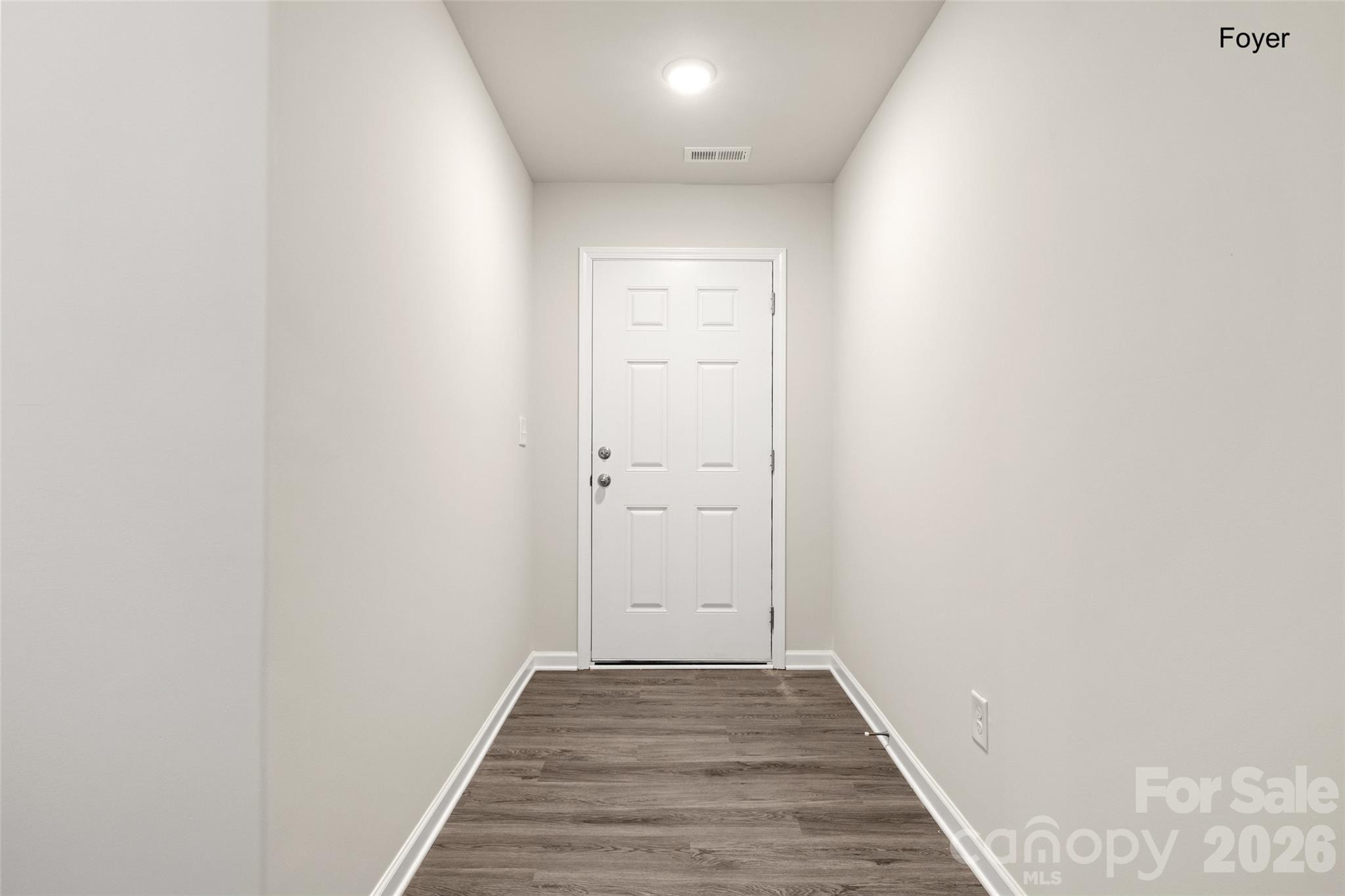 2370 University Drive Property Photo 4