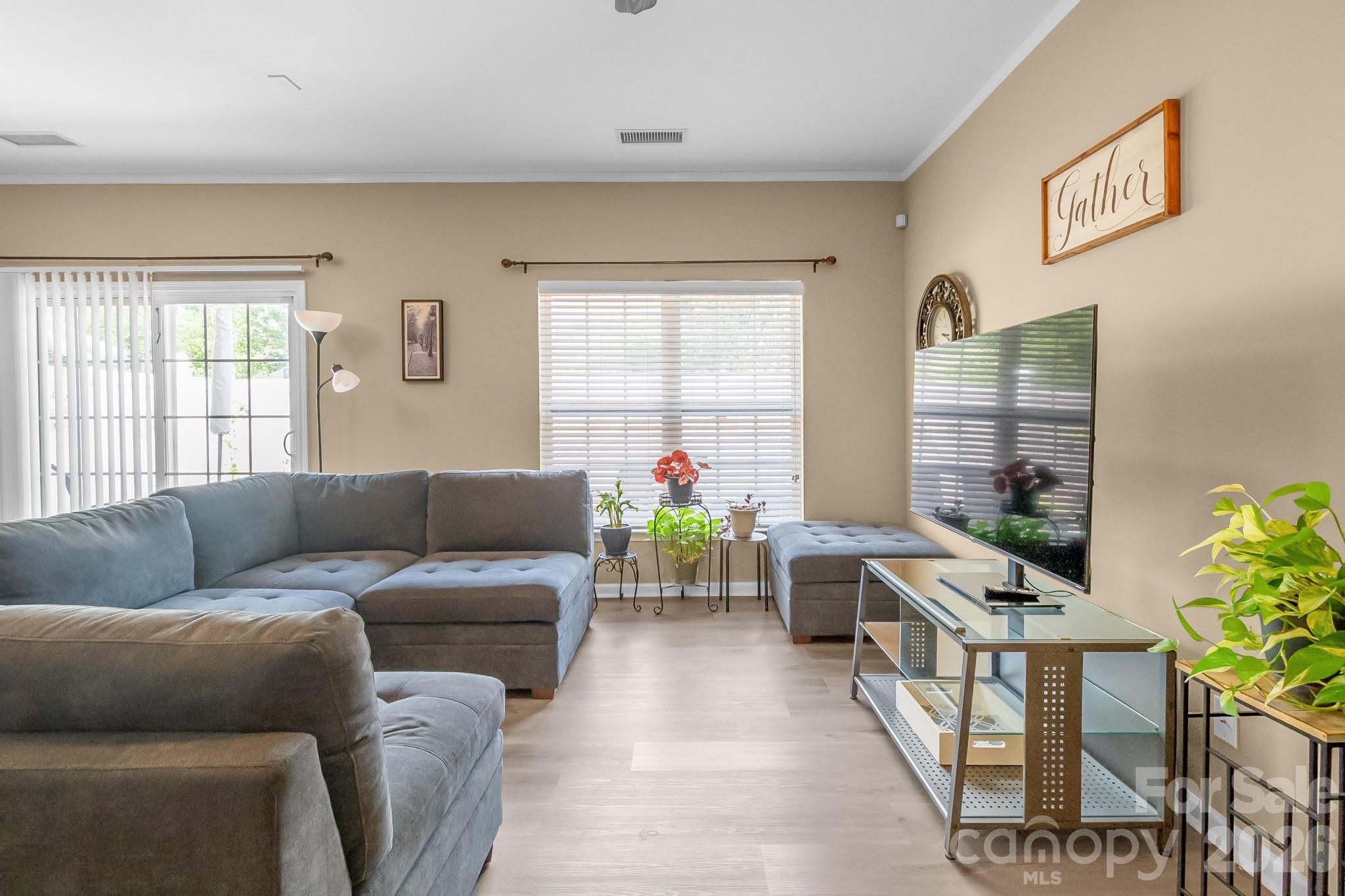 2714 Mill Valley Court Property Photo 9