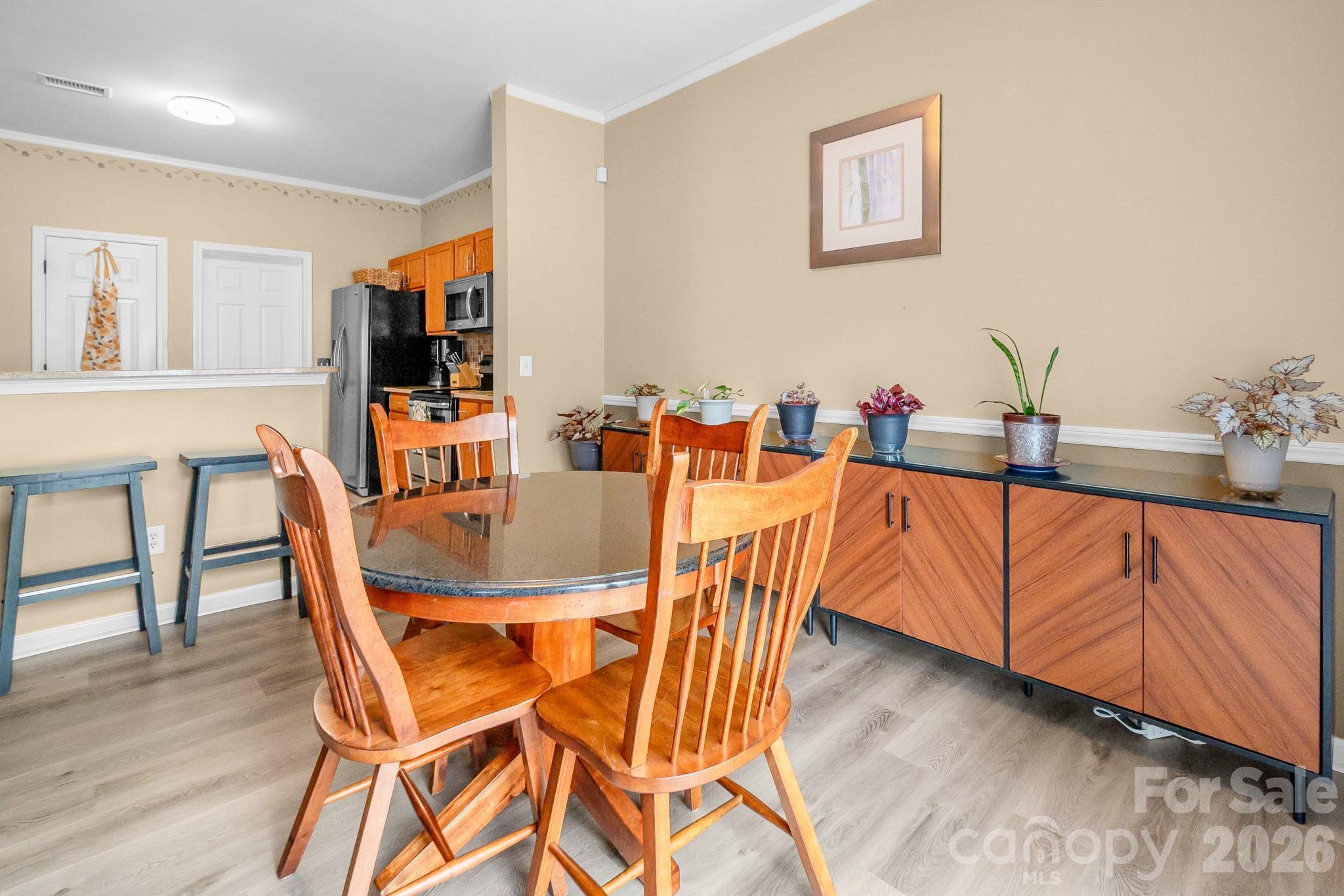 2714 Mill Valley Court Property Photo 17