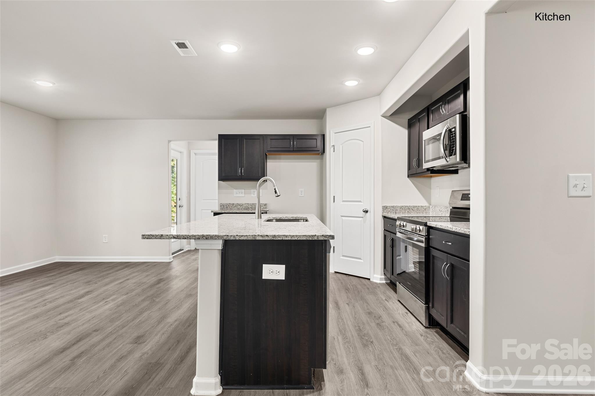 1703 Evans Drive Property Photo 8