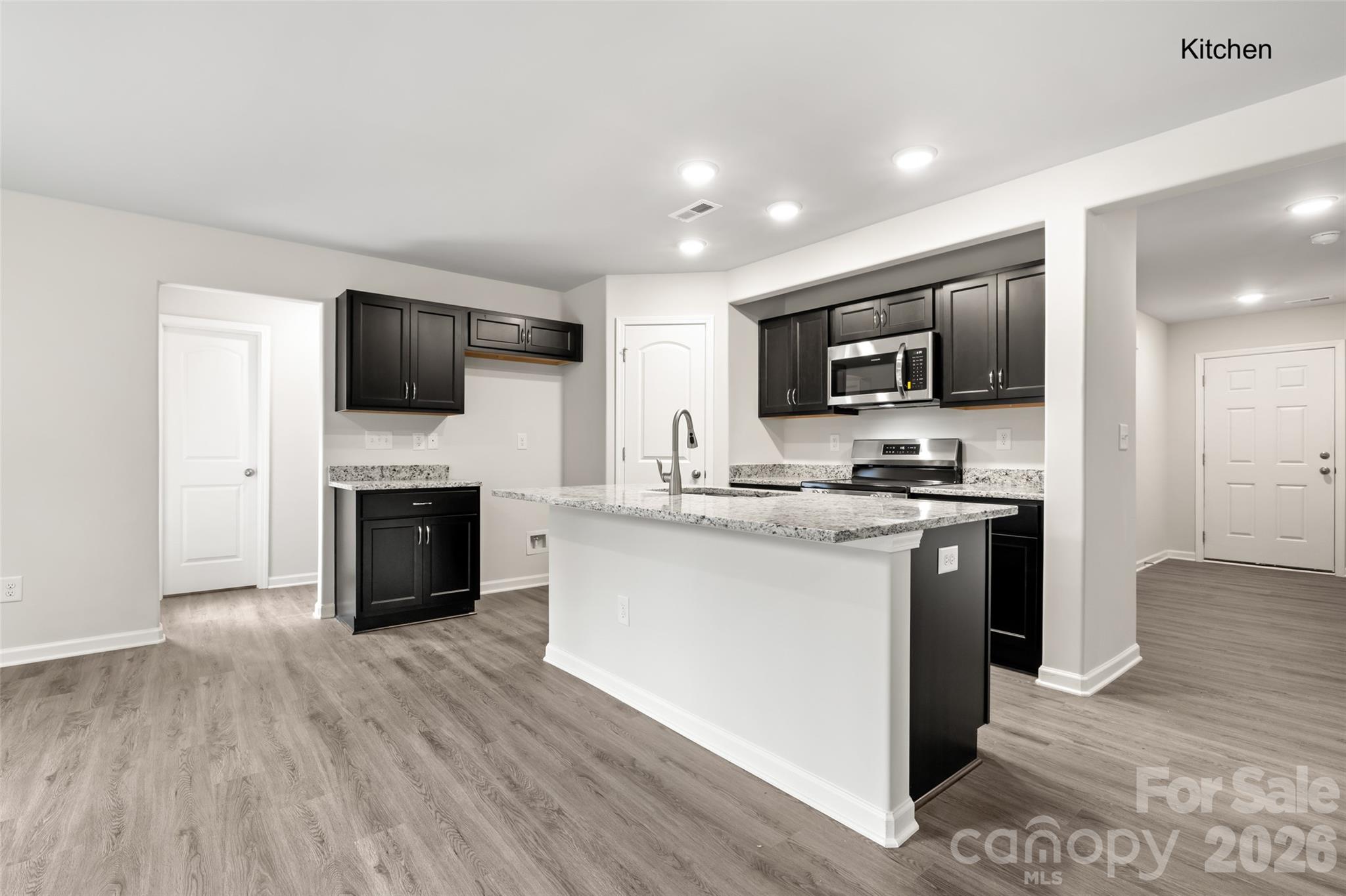 1703 Evans Drive Property Photo 8