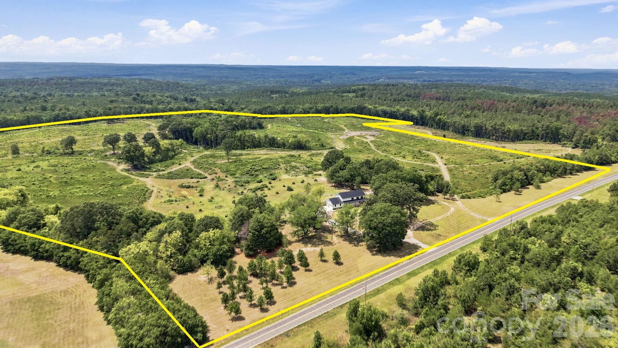1726 Old Cheraw Highway Property Photo 1