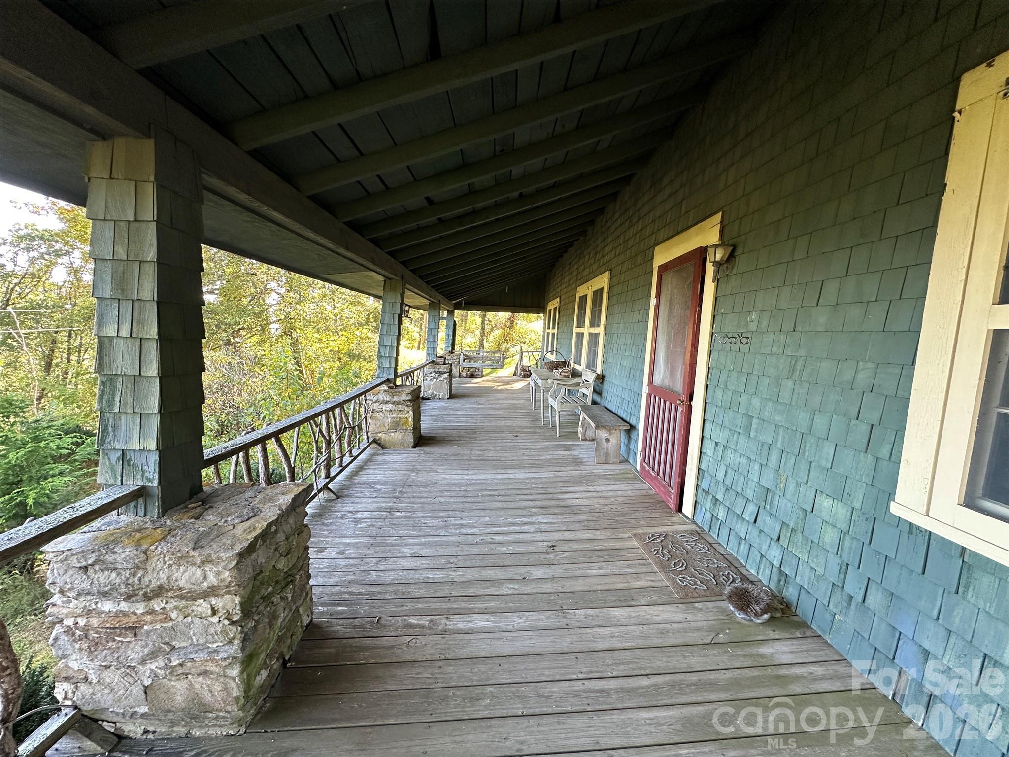 16 Osborn Knob Road Property Photo 2