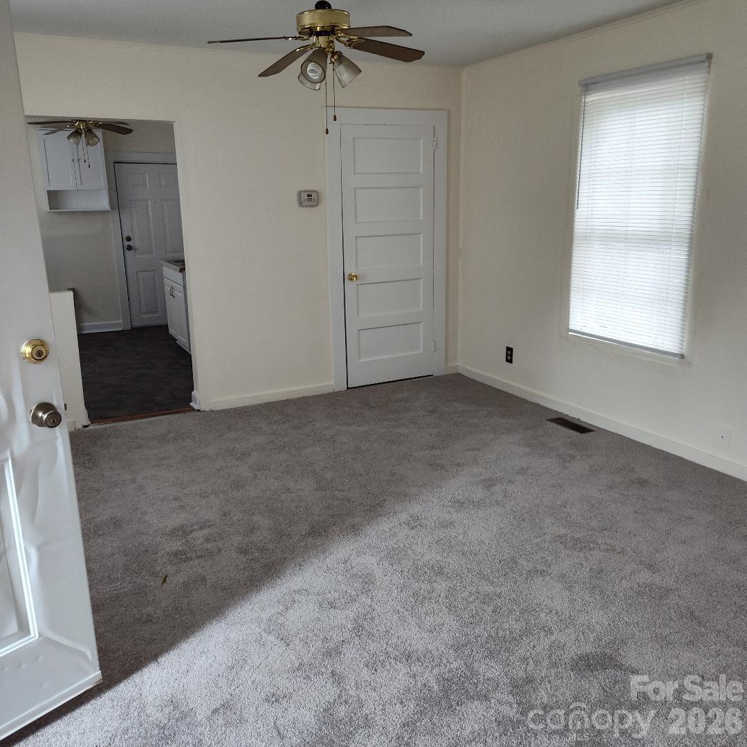 1205 Brookdale Street Property Photo 8