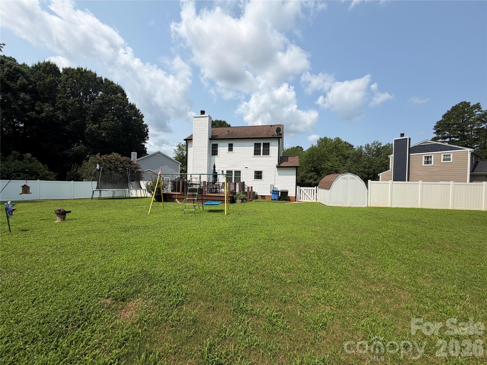 9850 Standing Wood Court Property Photo 5