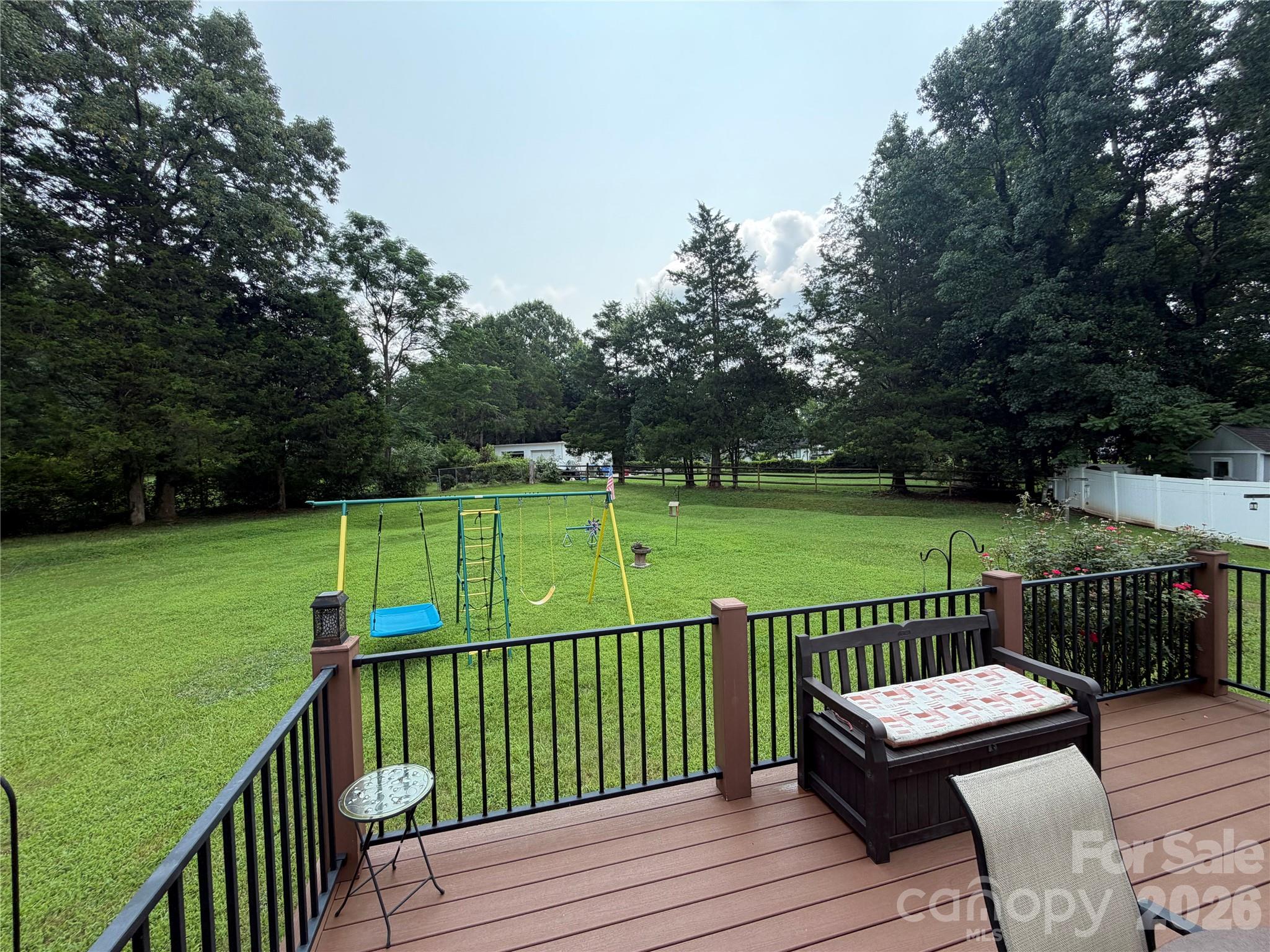 9850 Standing Wood Court Property Photo 8