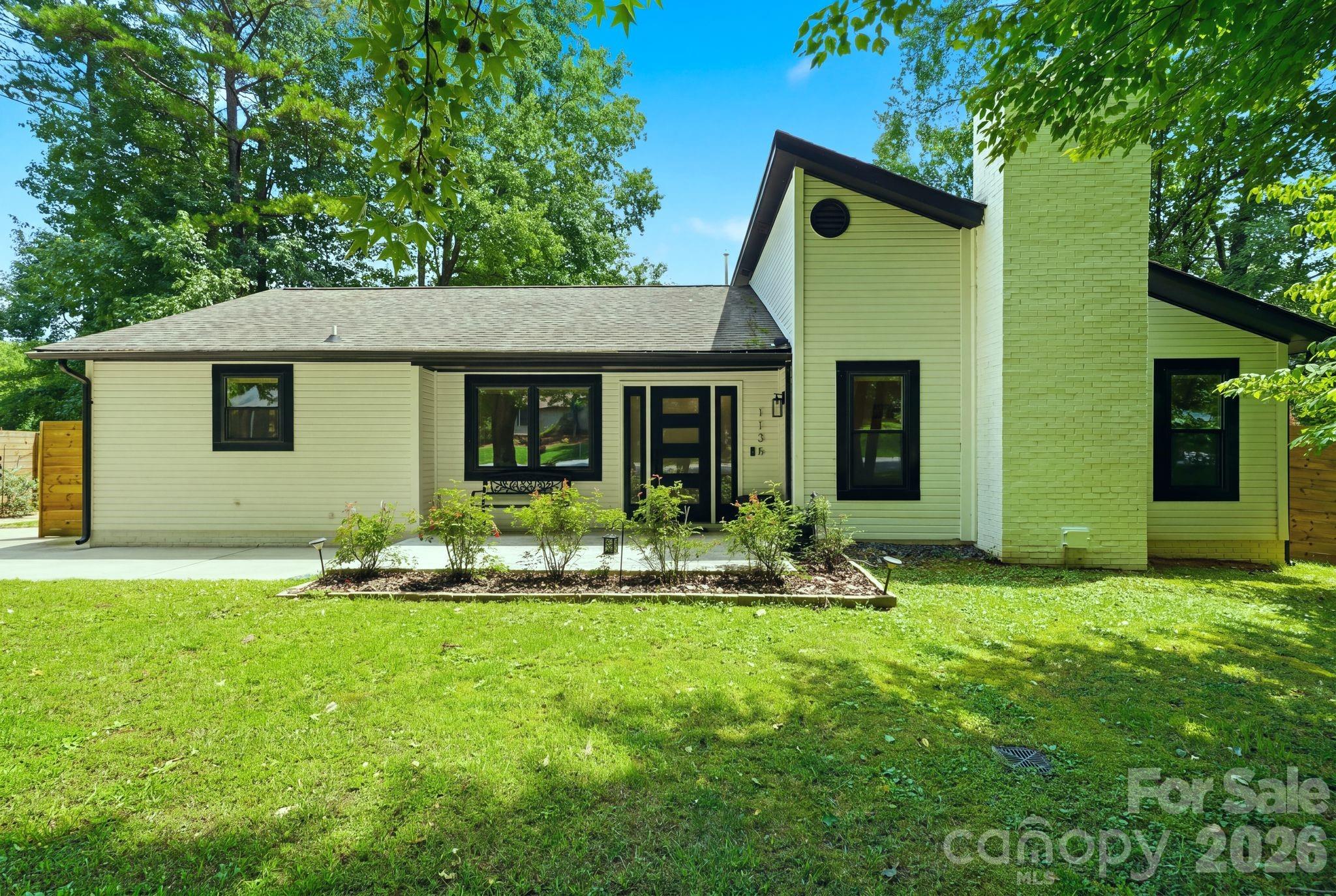 1136 Grace Meadow Drive Property Photo 1
