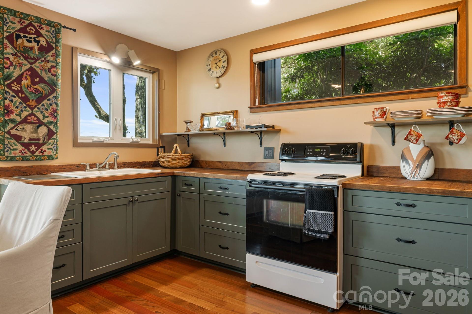 298 Tinequa Drive Property Photo 16