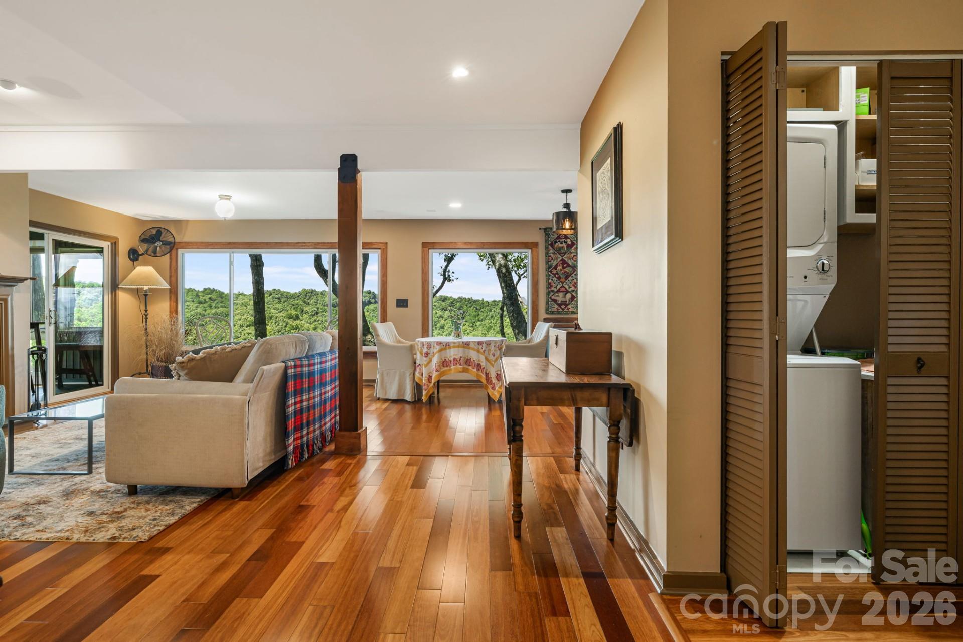298 Tinequa Drive Property Photo 18