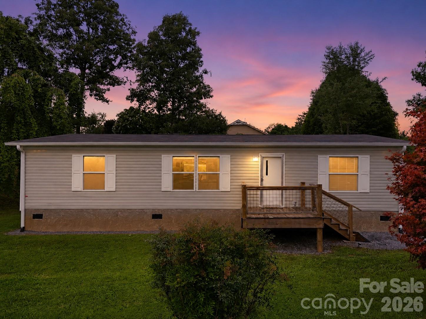 132 E View Drive Property Photo 1