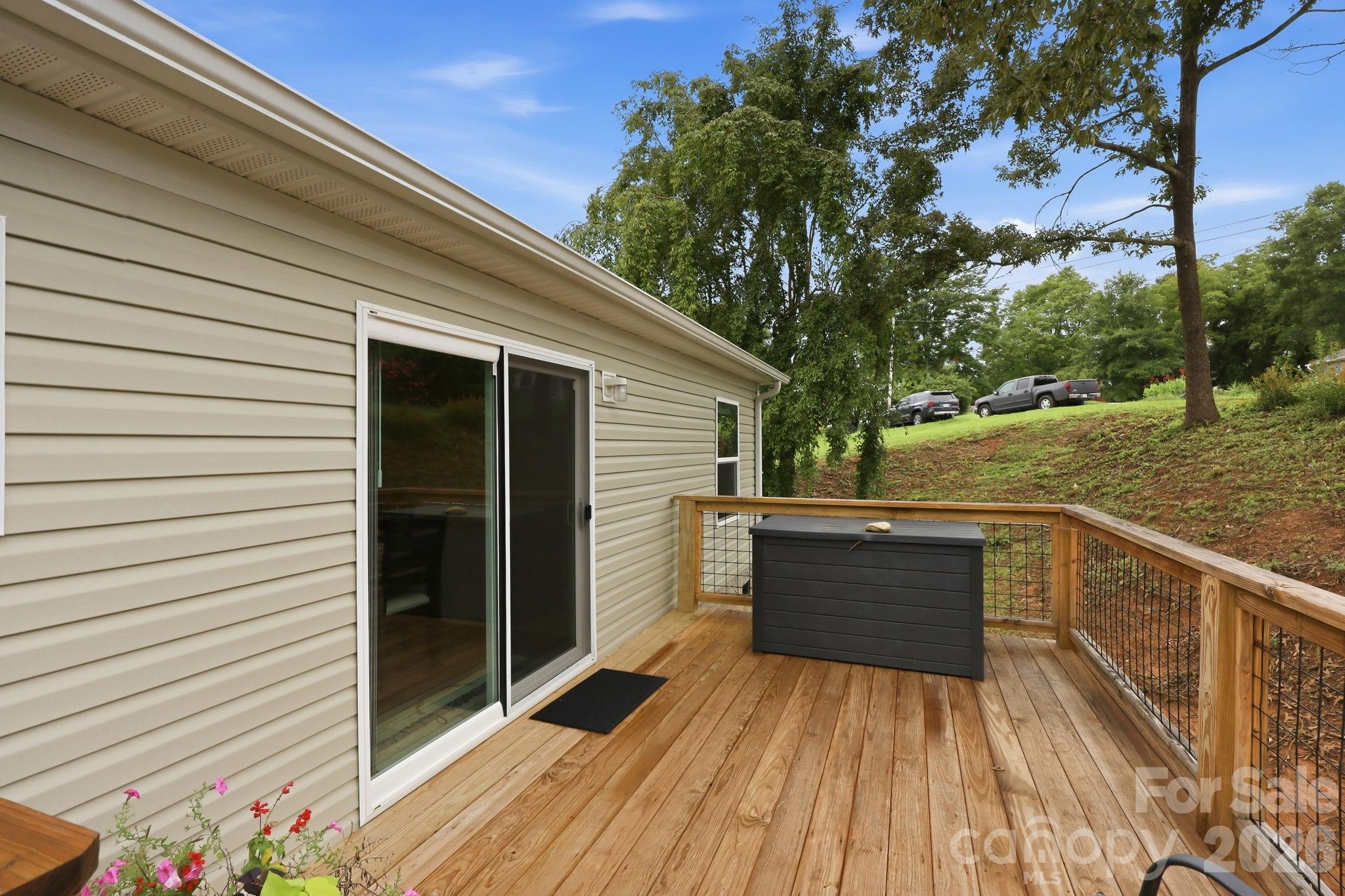 132 E View Drive Property Photo 11