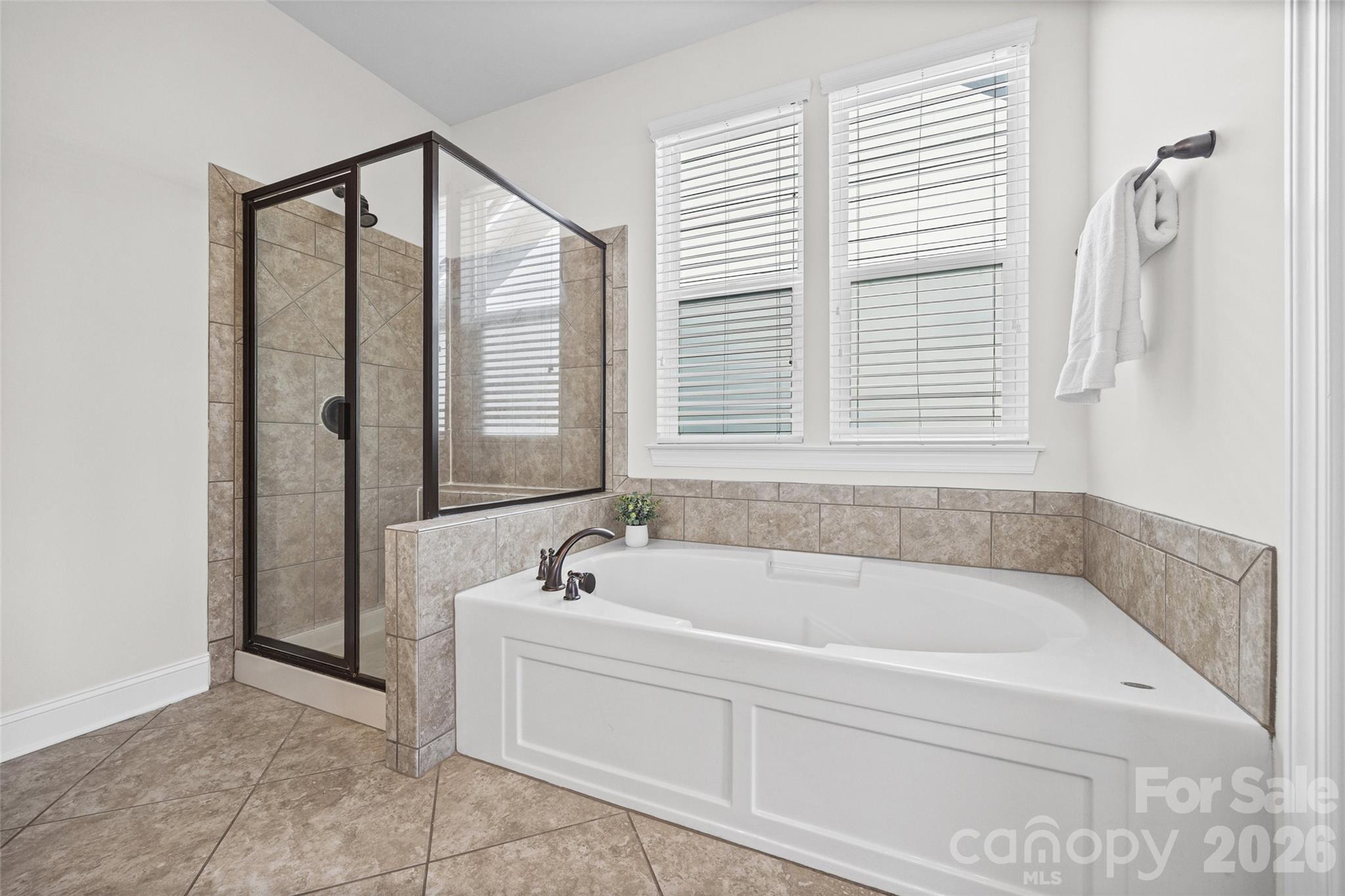 1016 Equipoise Drive Property Photo 29