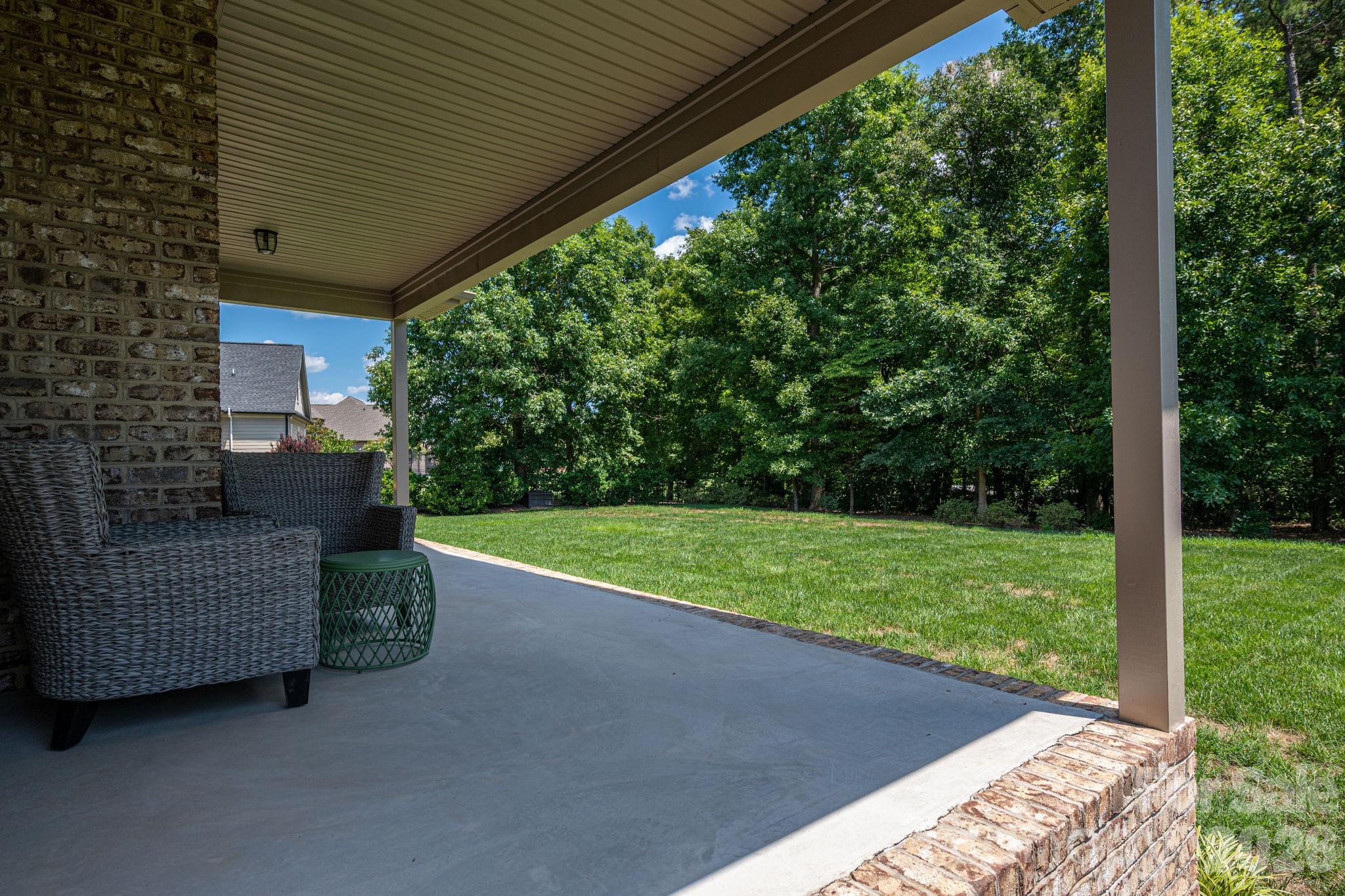 2474 Gateway Lane Property Photo 7