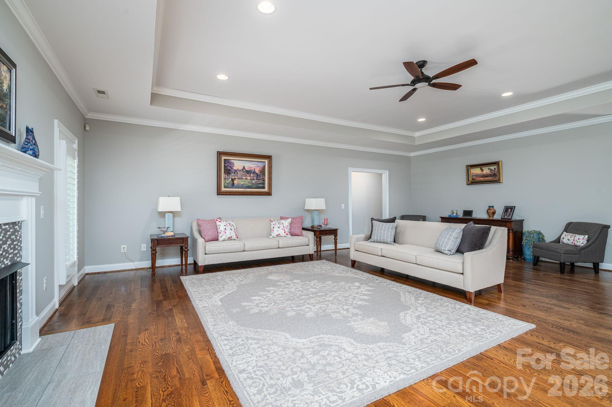 2474 Gateway Lane Property Photo 10