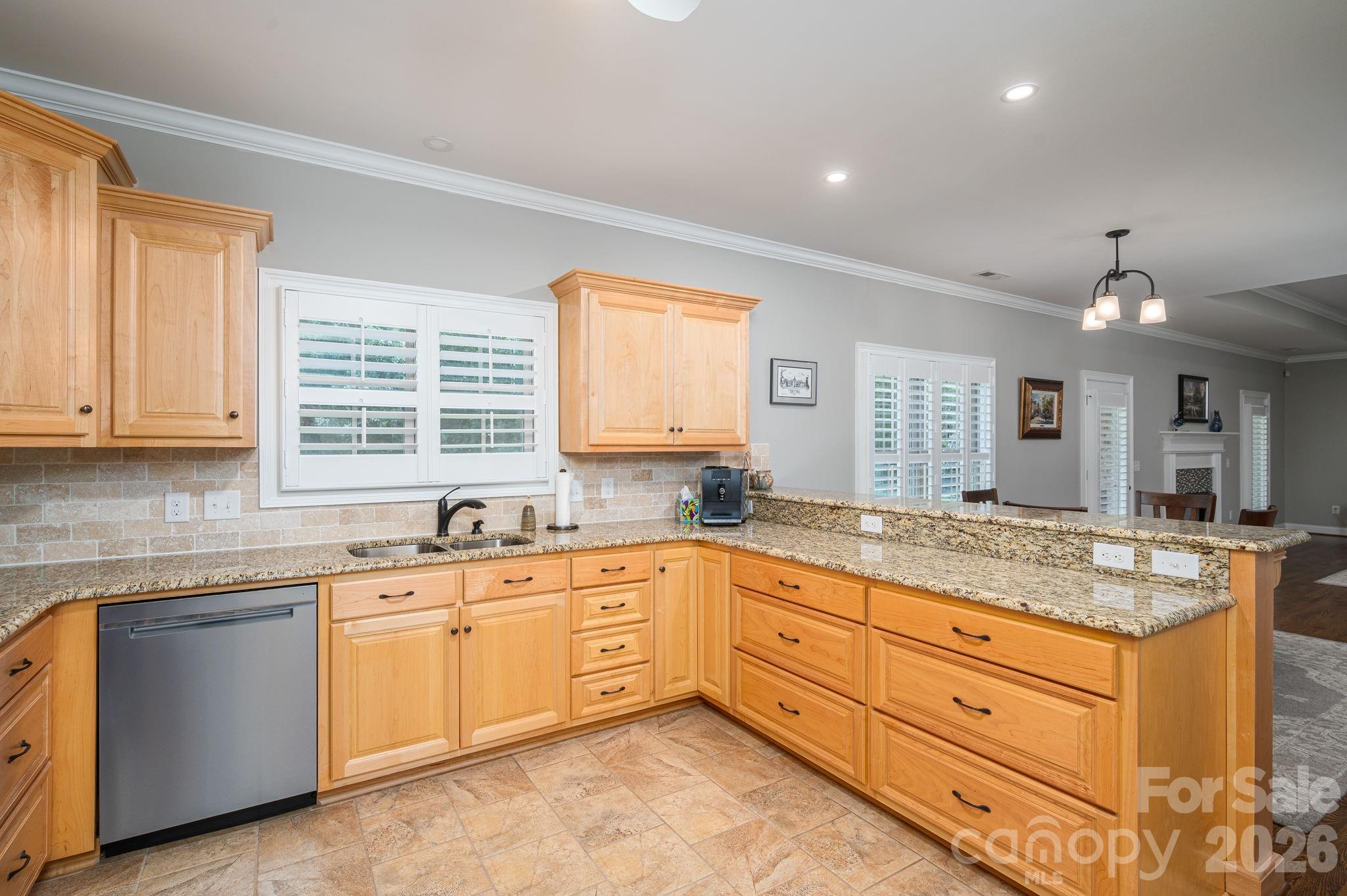 2474 Gateway Lane Property Photo 14