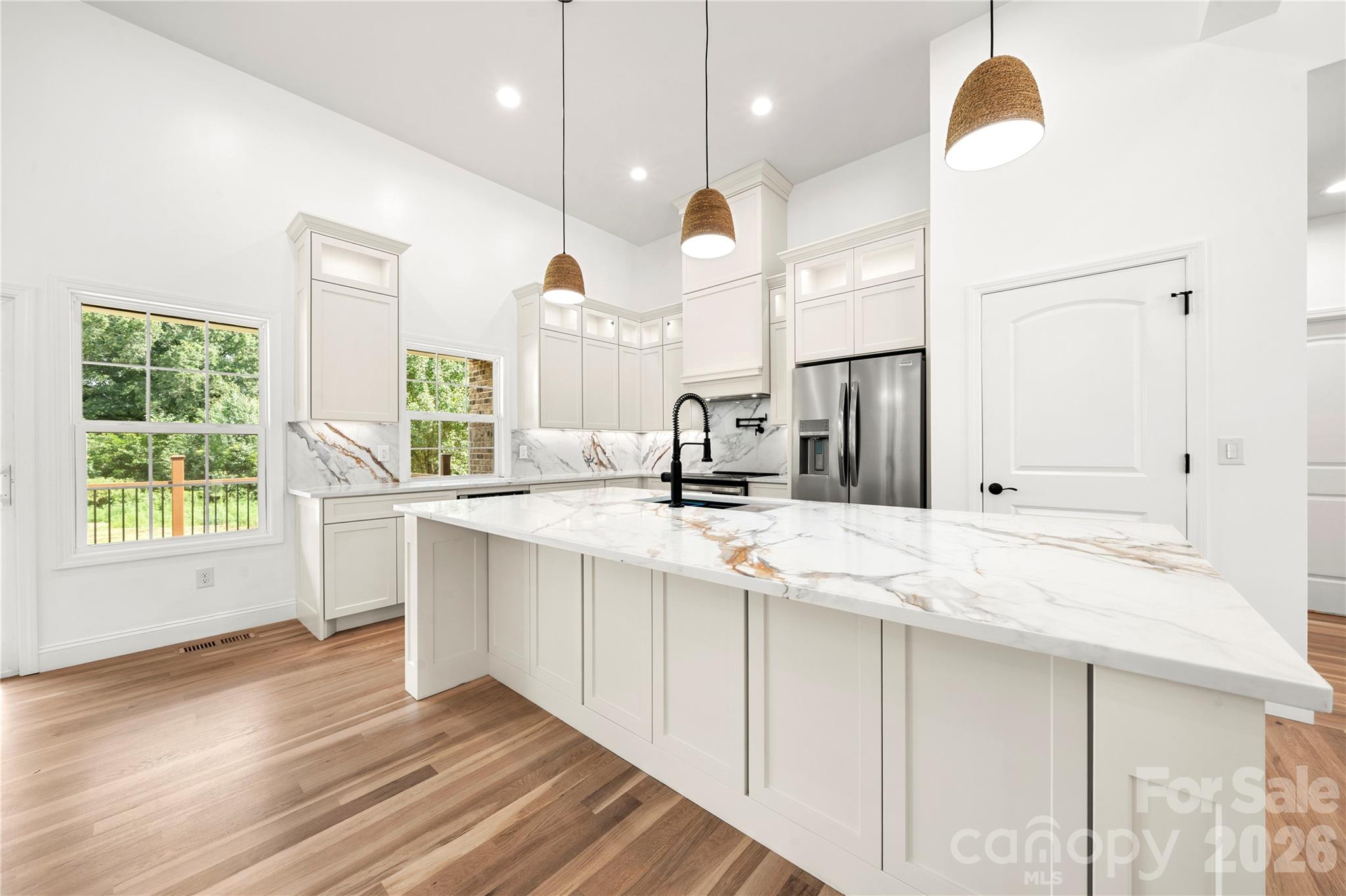 5574 Bucks Garage Road Property Photo 4
