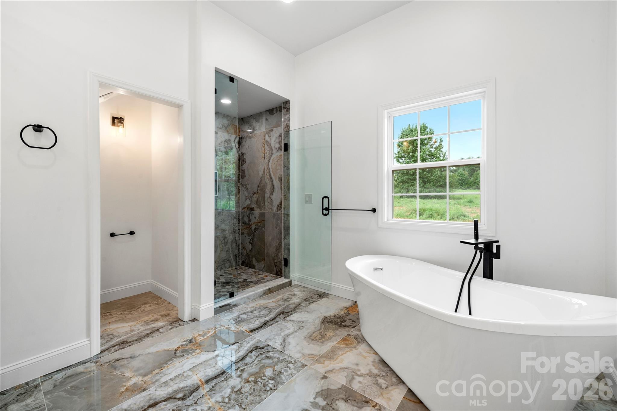 5574 Bucks Garage Road Property Photo 14