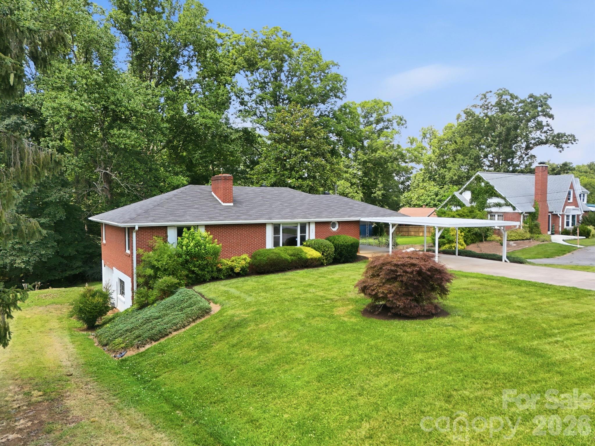 845 Sand Hill Road Property Photo 2