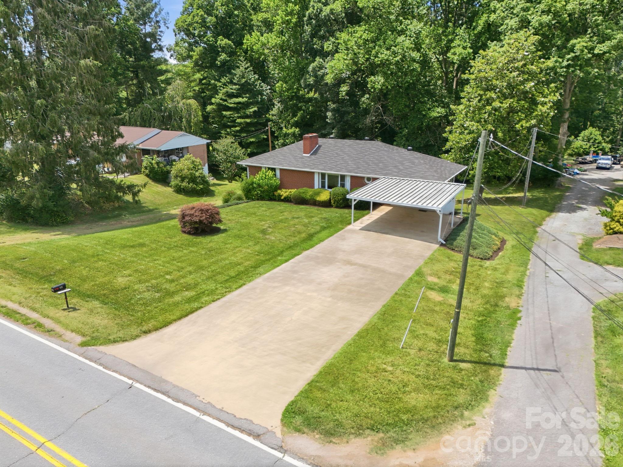845 Sand Hill Road Property Photo 4