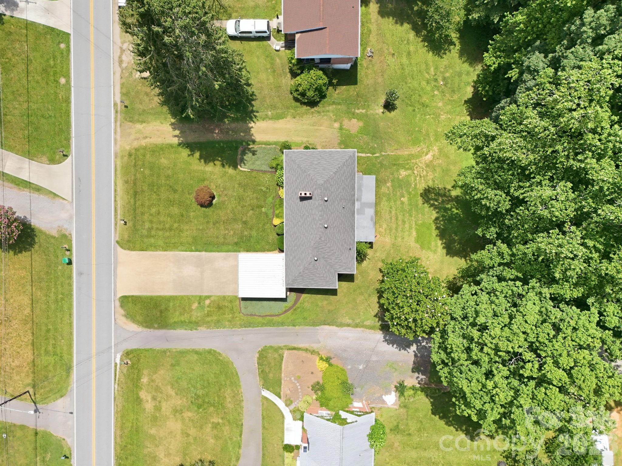 845 Sand Hill Road Property Photo 5