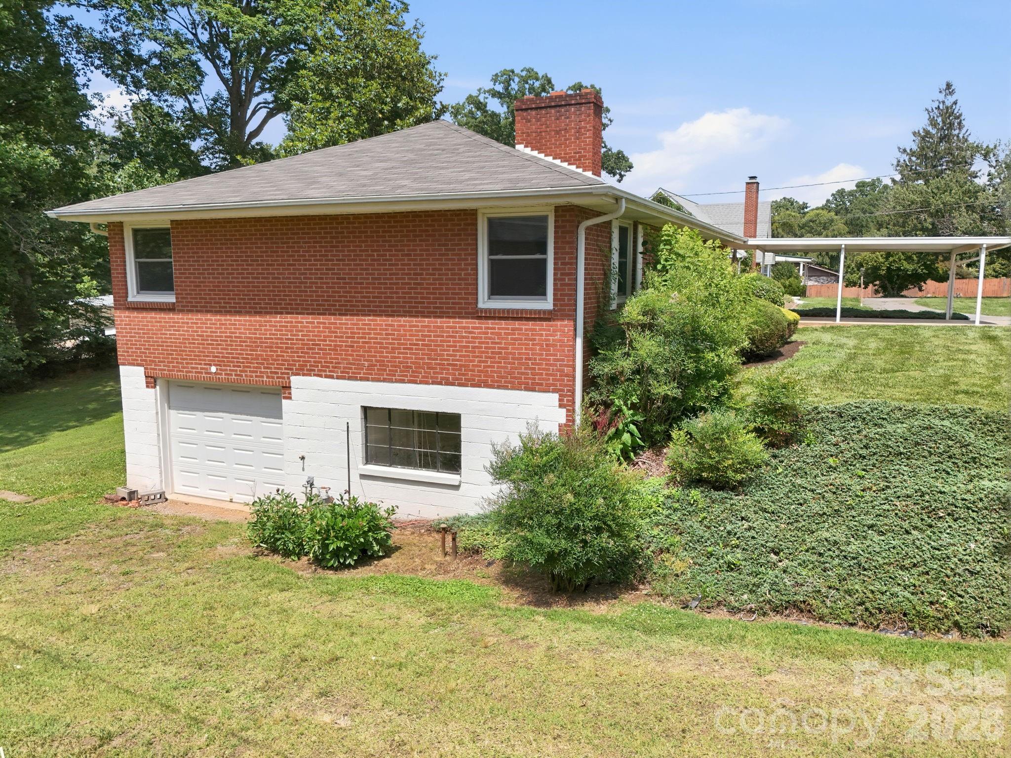845 Sand Hill Road Property Photo 6